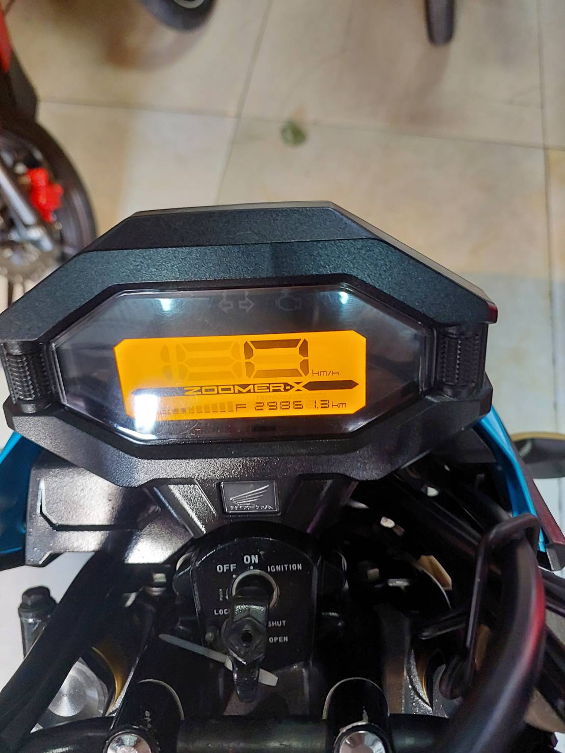 (ปิดการขายครับ)zoomer x ตัวใหม่ ไมล์ดิจิตอลแล้ว เครื่องยนต์ตัวใหม่เงียบดี