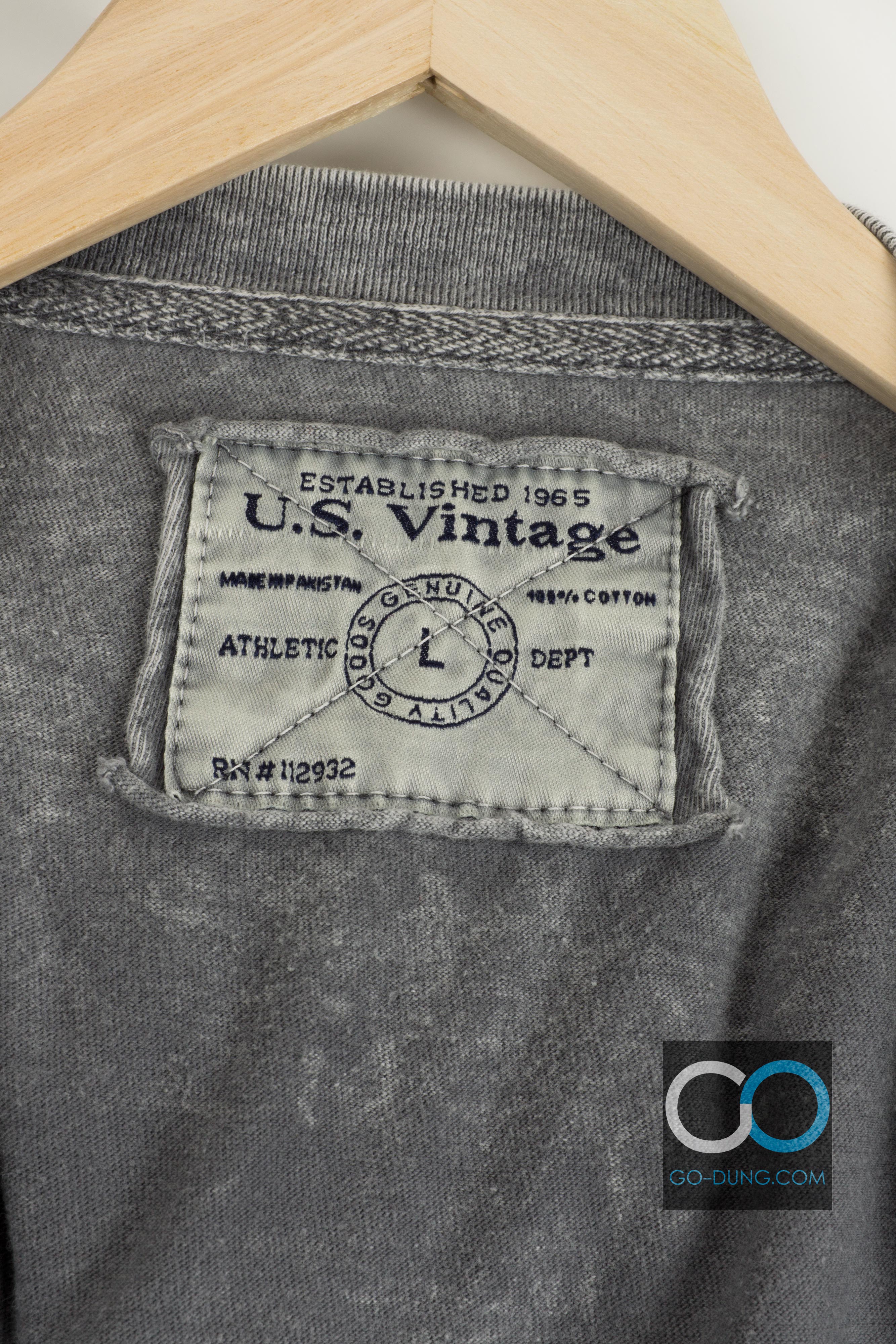 เสื้อยืดมือสอง งานเรโทรย้อนยุค ผ้าฟอก Stone Wash ฟอกนิ่ม ยี่ห้อ U.S.A VINTAGE