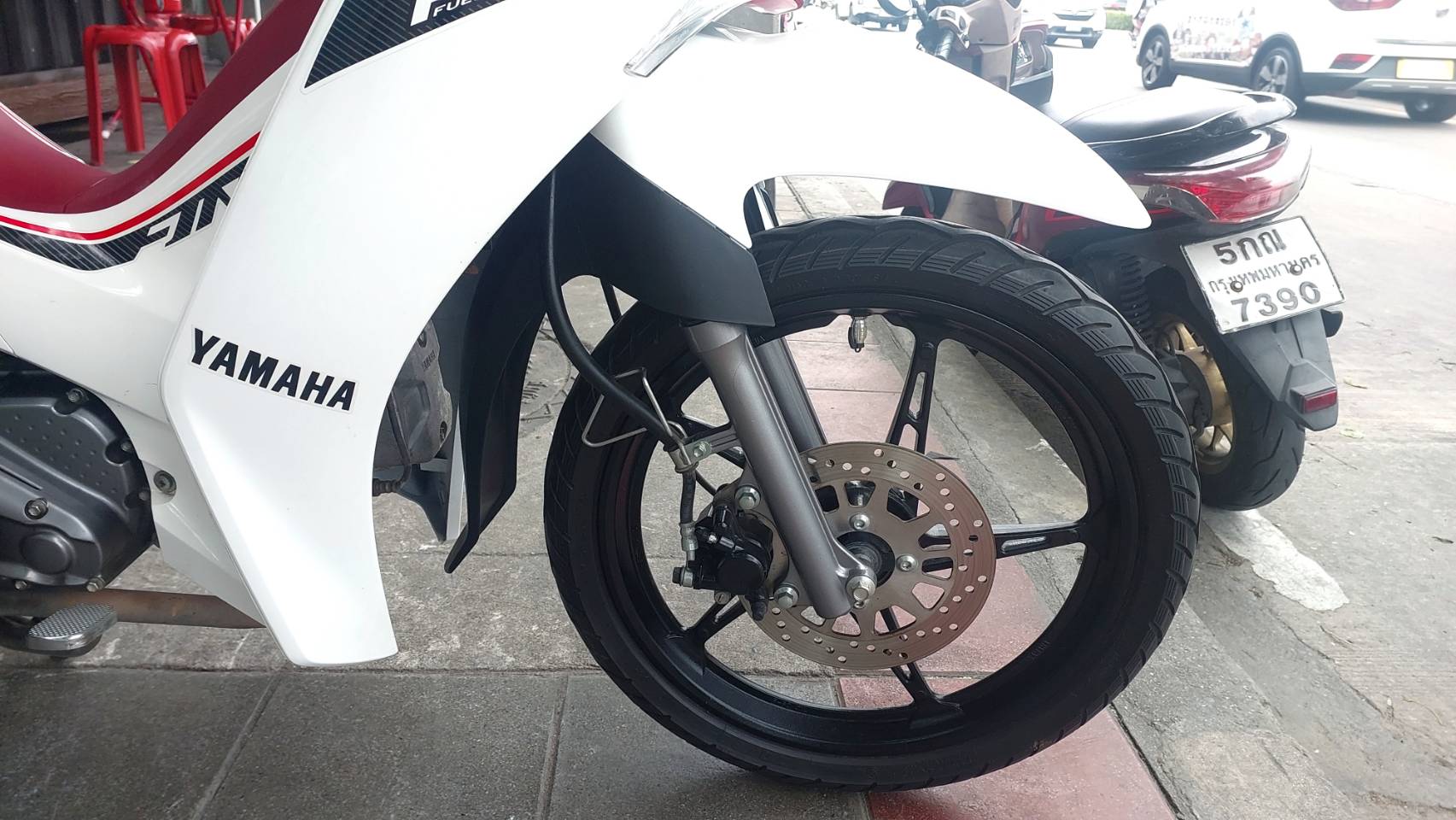 (ปิดการขายครับ) yamaha finn สีขาวล้อแม็กสตาร์ทมือจดทะเบียนปี 2022