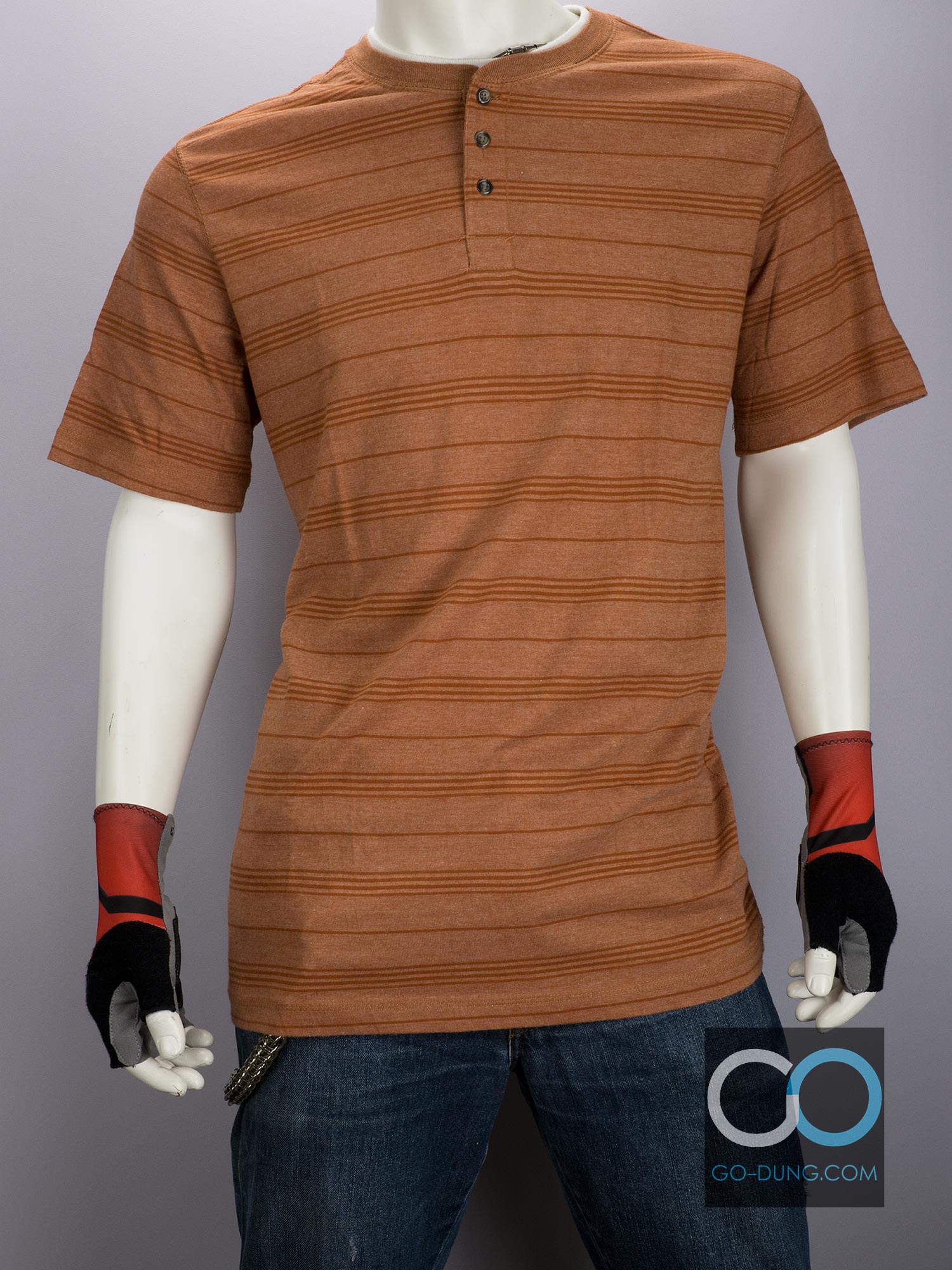 ขาย เสื้อยืดผ้าบาง รุ่นเก่า ผ้าผสม โพลี ยี่ห้อ BASIC EDITIONS