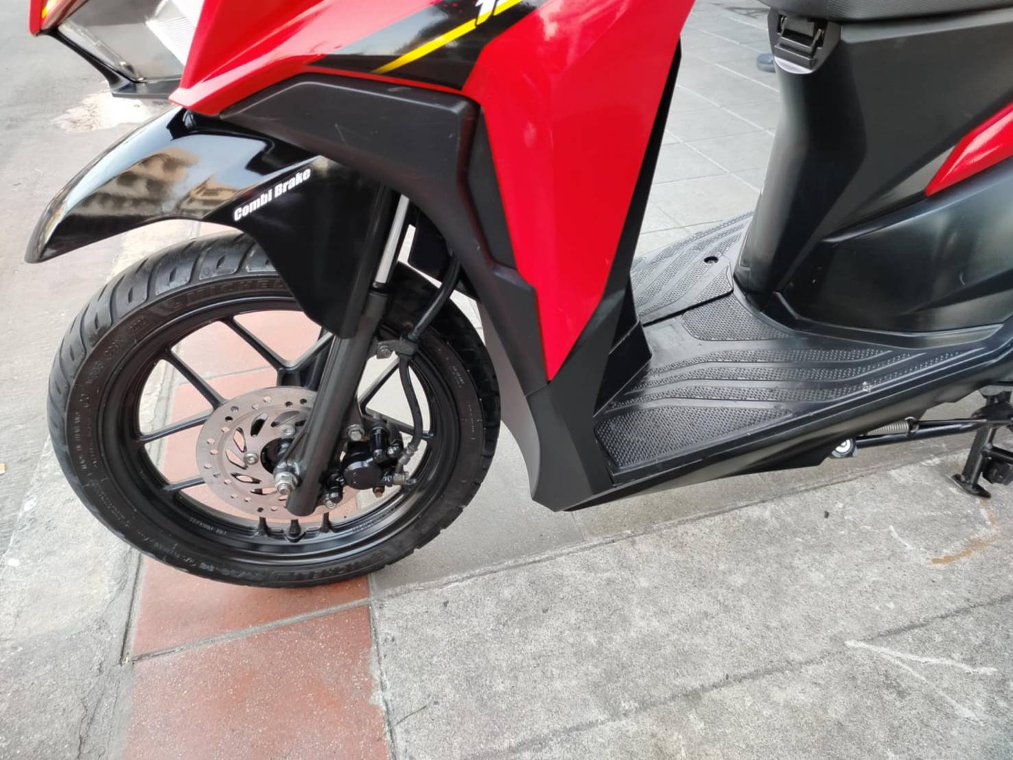 ( ปิดการขายครับผม) click 125 สีแดง 2019