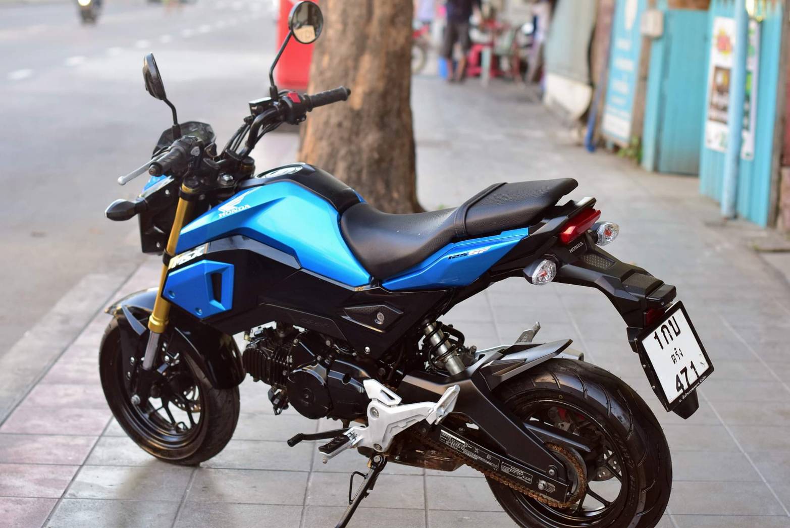 (ปิดการขาย) พร้อมส่งสิงห์บุรี ขอบคุณวัยรุ่นสิงห์บุรีครับผม msx sf 2017 สีน้ำเงินสีวัยรุ่น