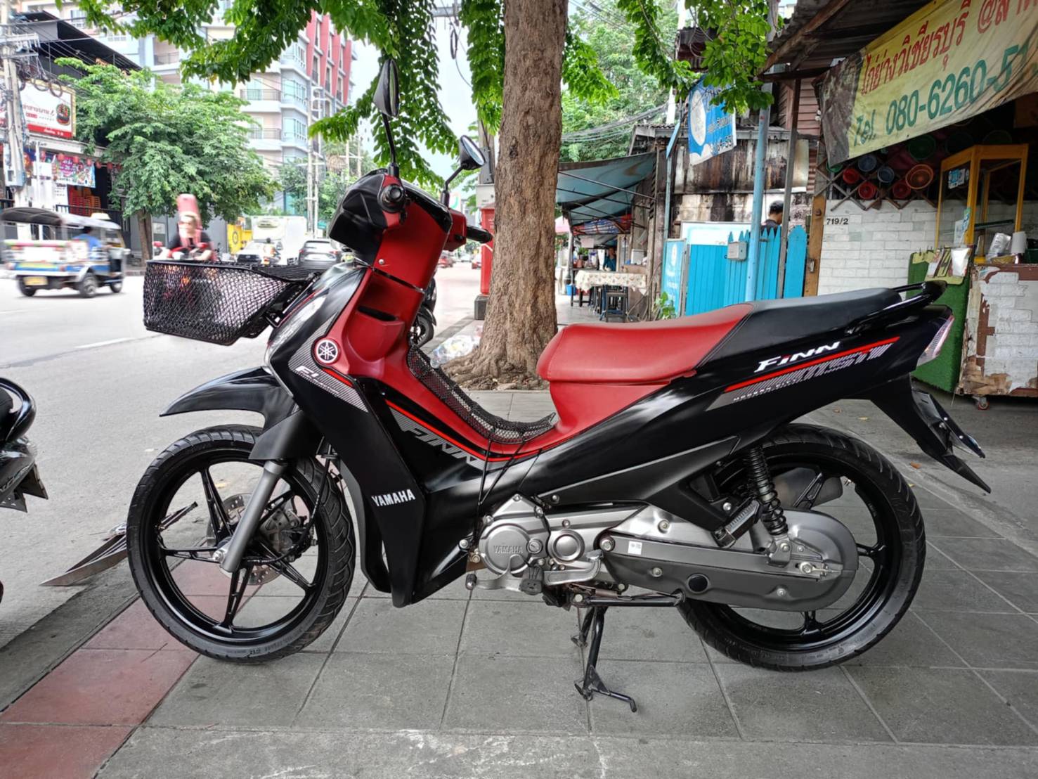 (ปิดการขาย) Yamaha finn สีดำ ล้อแม็กซ์ สต้าทมือ โปรโมชั่น