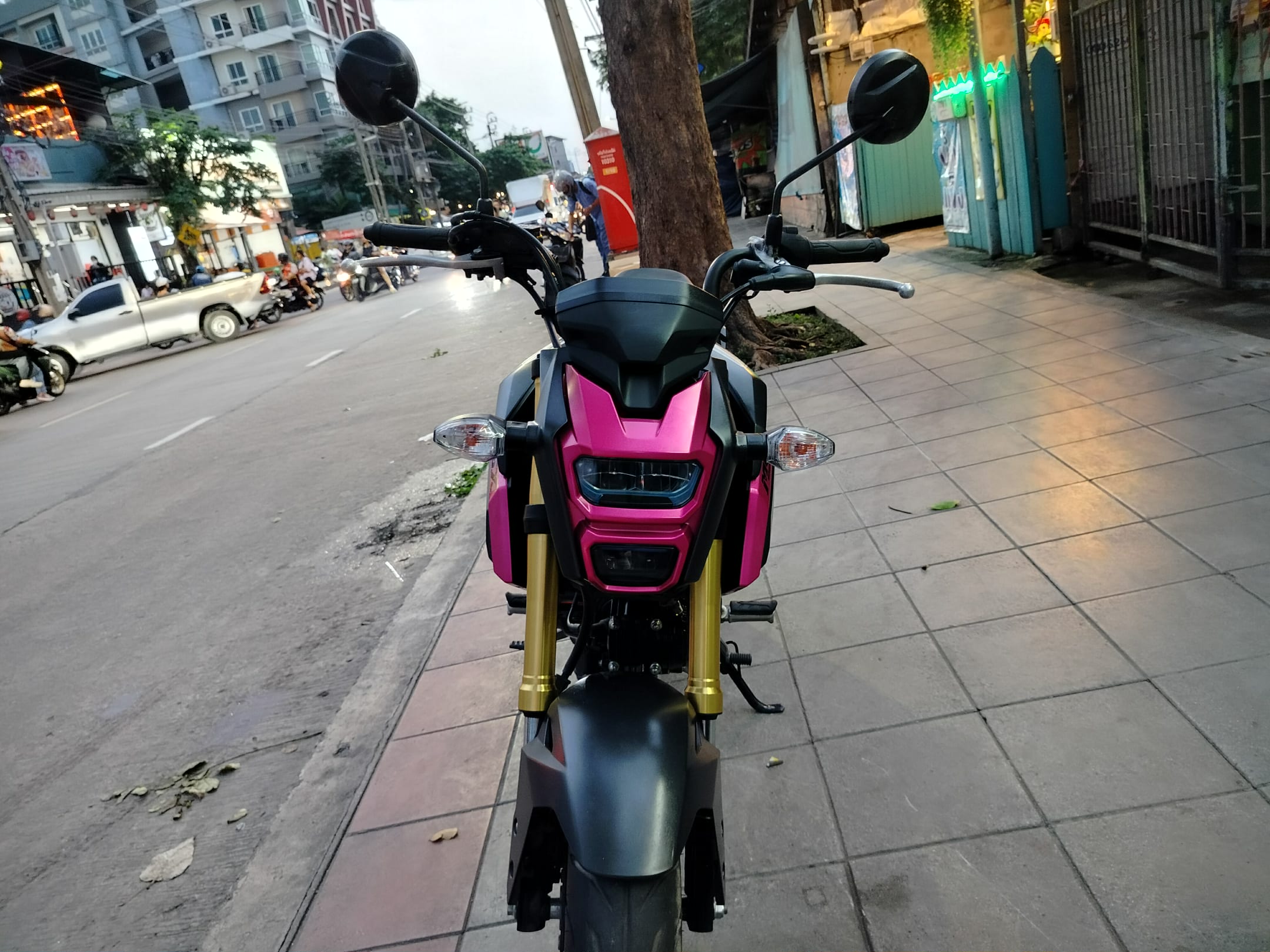 (ปิดการขาย) MSX SF สีดำชมพู จดทะเบียนปี 2020