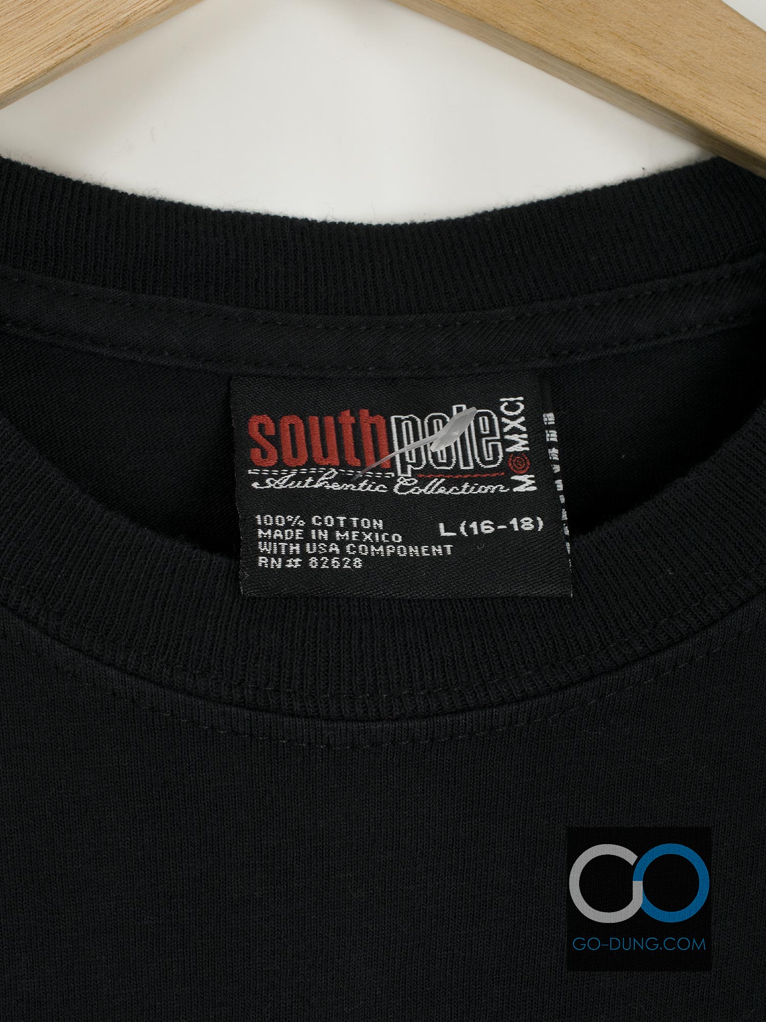 ขาย เสื้อยืดแบรนด์มือ 2 ผ้า 100 คอตตอน ยี่ห้อ SOUTH POLE