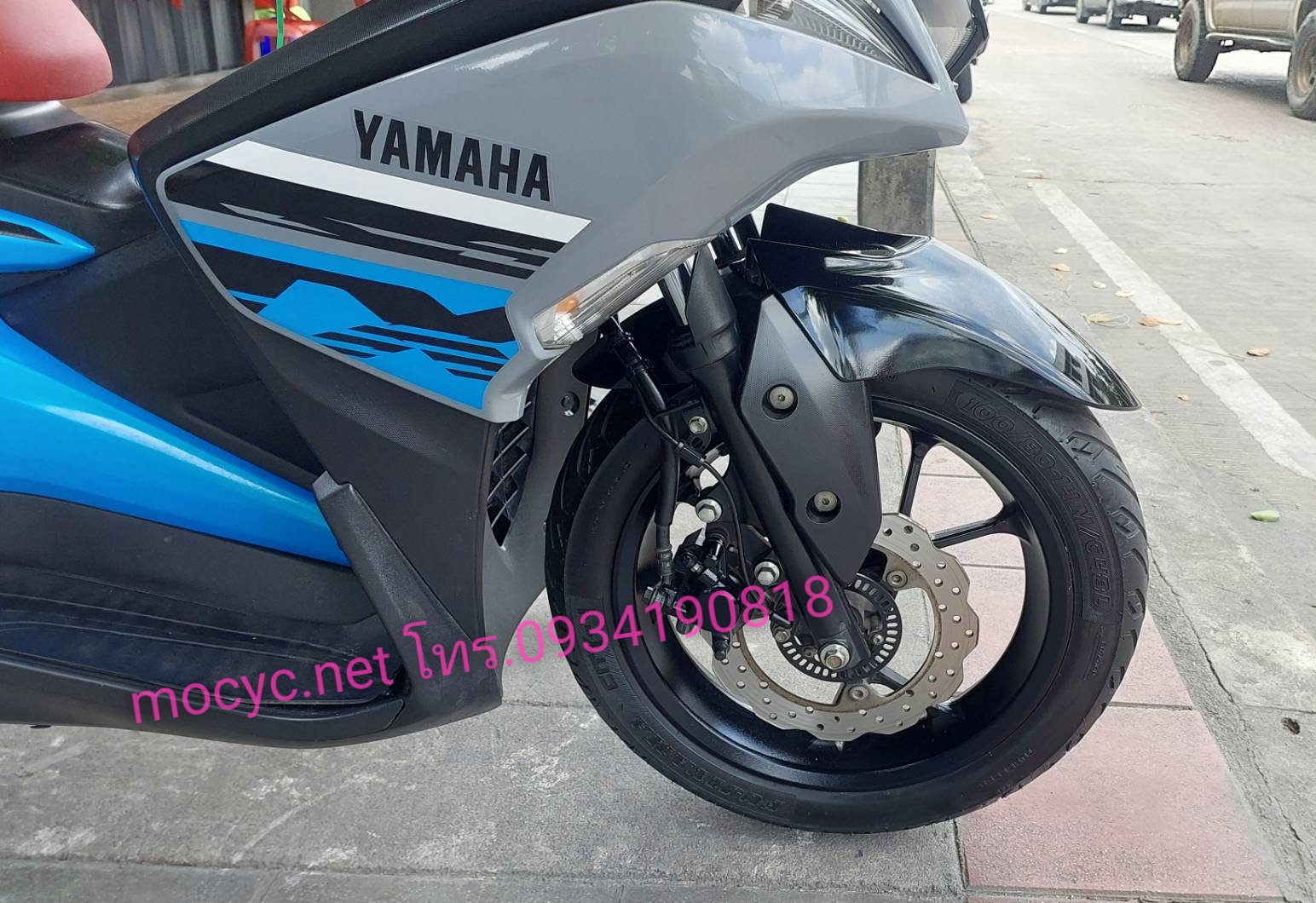 (ปิดการขาย ) พร้อมส่งสระแก้วอีกคันครับ Yamaha aerox สีฟ้าเทา ลายใหม่ 2020