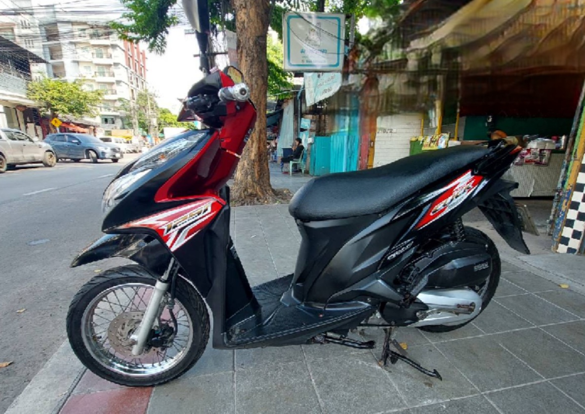 (ปิดการขาย) click 125 สีดำ อมตะ รถสภาพดี ราคานี้ แถมโอนให้ฟรีด้วยครับ