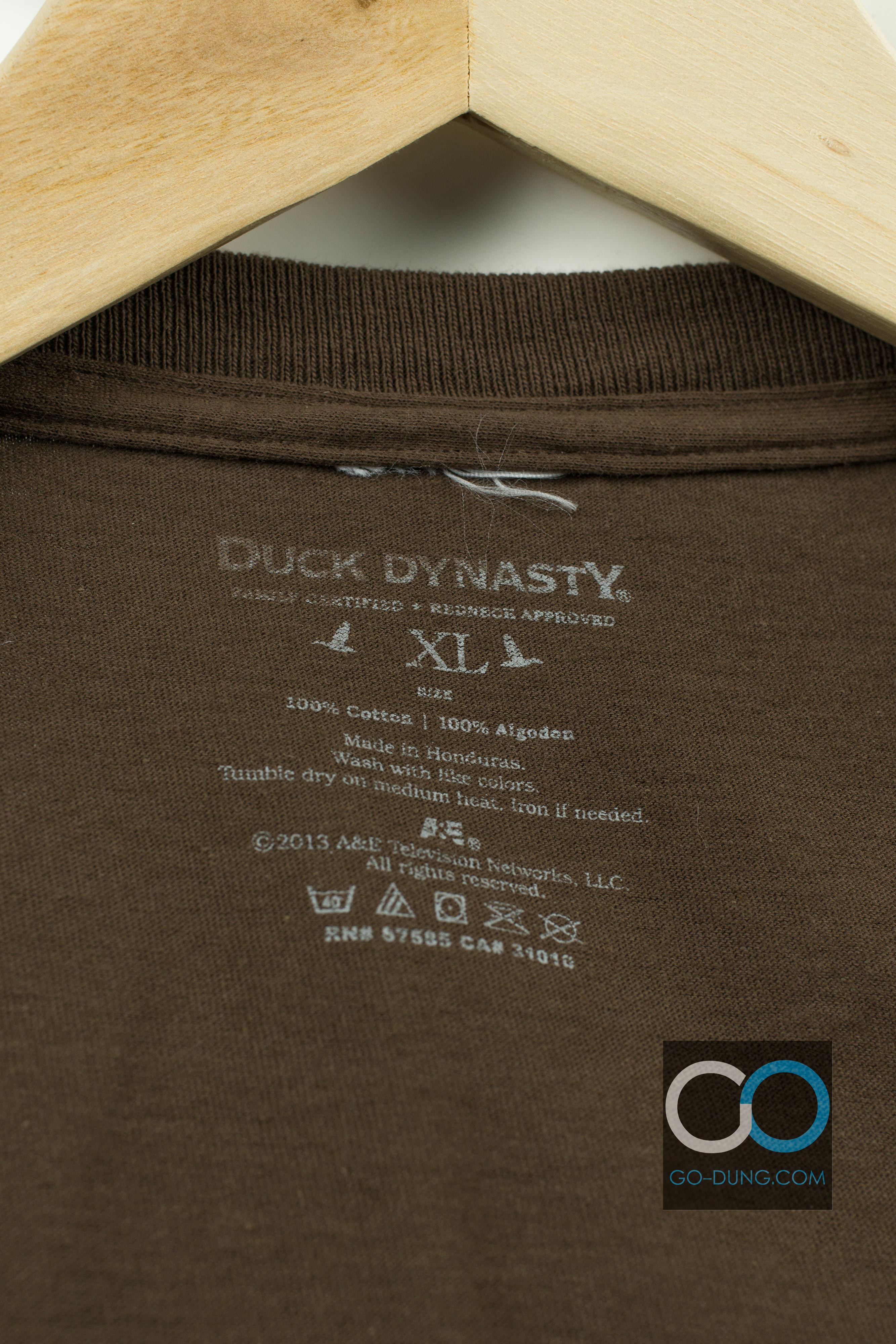 เสื้อยืดมือสอง USA ซีรีย์ฝรั่งเรื่อง DUCK DYNASTY : SIP A LITTLE SWEET TEA JACK ผ้า 100 คอตตอน