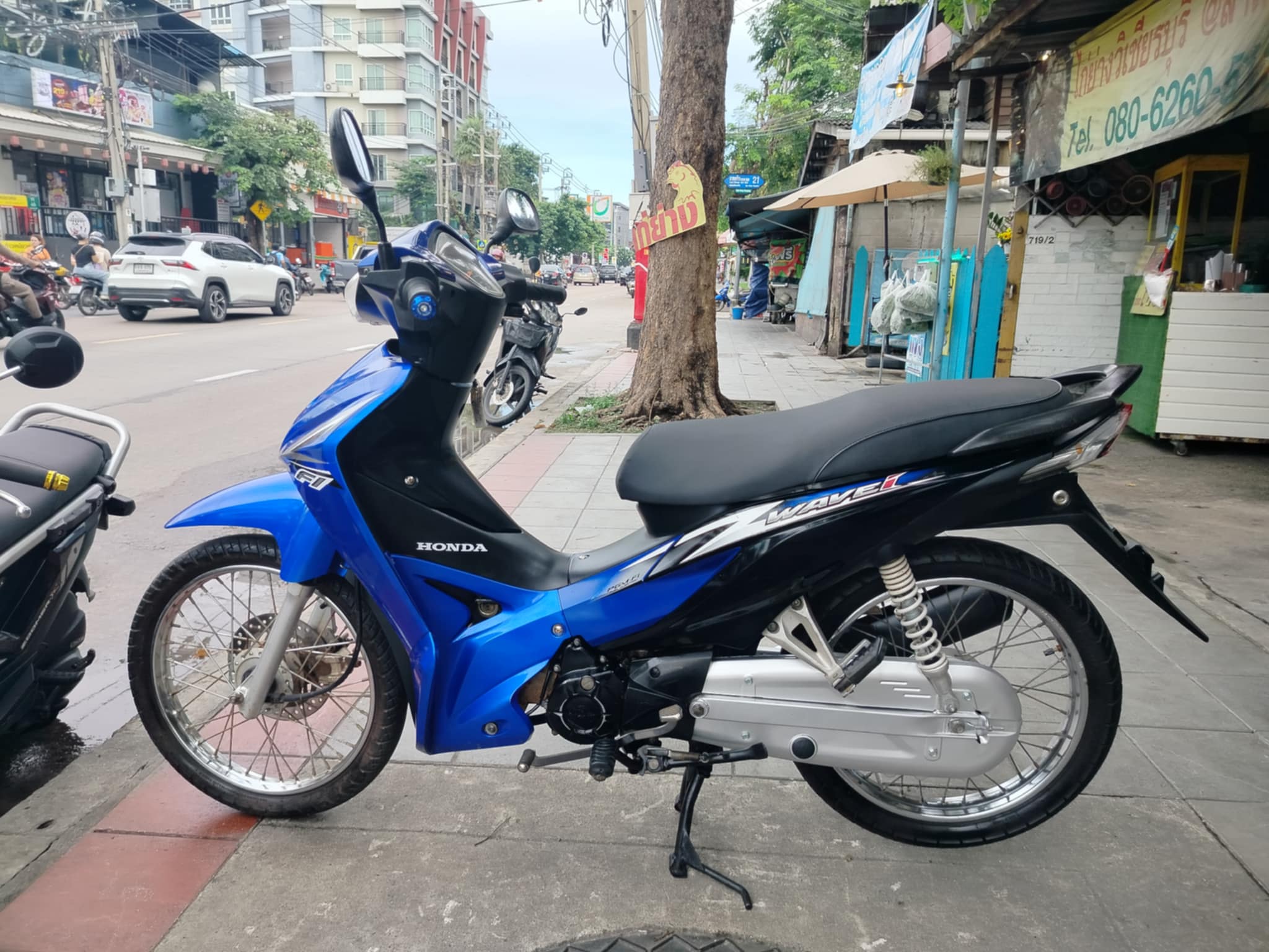 honda wave 110i สีน้ำเงิน รุ่นสตาร์ทมือ ปี 2017