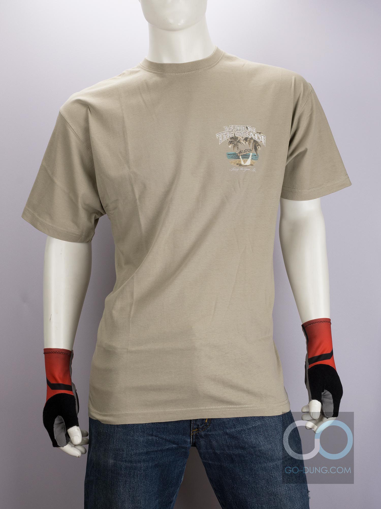 ขายเสื้อยืด USA มือสอง ยี่ห้อ NEWPORT BLUE ผ้า 100 คอตตอน สีกากีอ่อน