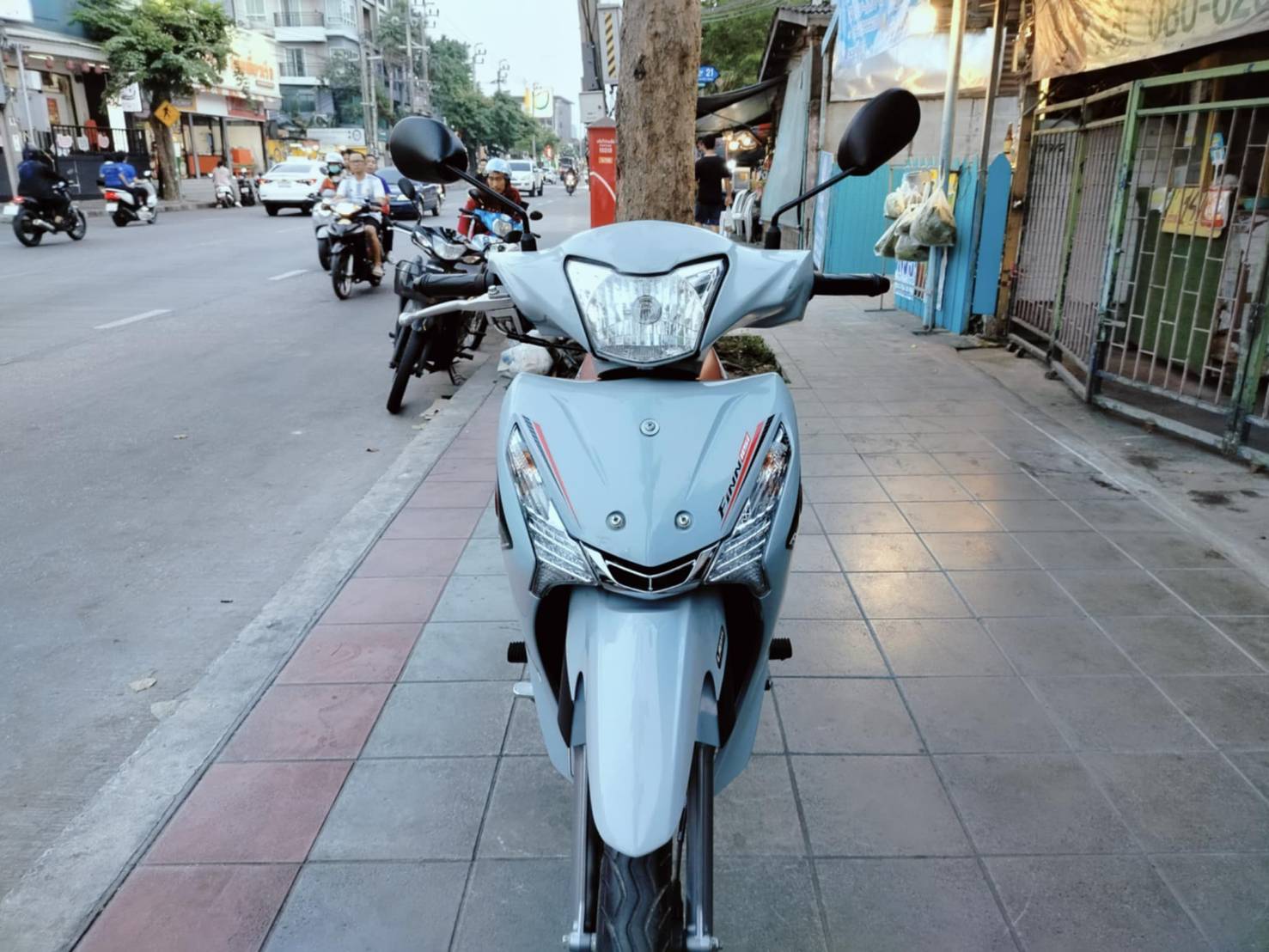 (ปิดการขาย) yamaha finn สีเทา ตัวท็อปล้อแม็กเบรค UBS จดทะเบียนปี 2023