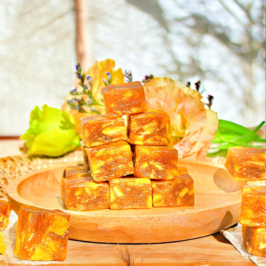 Greenpea Real Fruit มะม่วงคิ้วบ์ และ สับปะรดคิ้วบ์ เนื้อผลไม้ พอดีคำ เปรี้ยวอมหวาน หนึบหนับ ทานง่าย กรีนพี