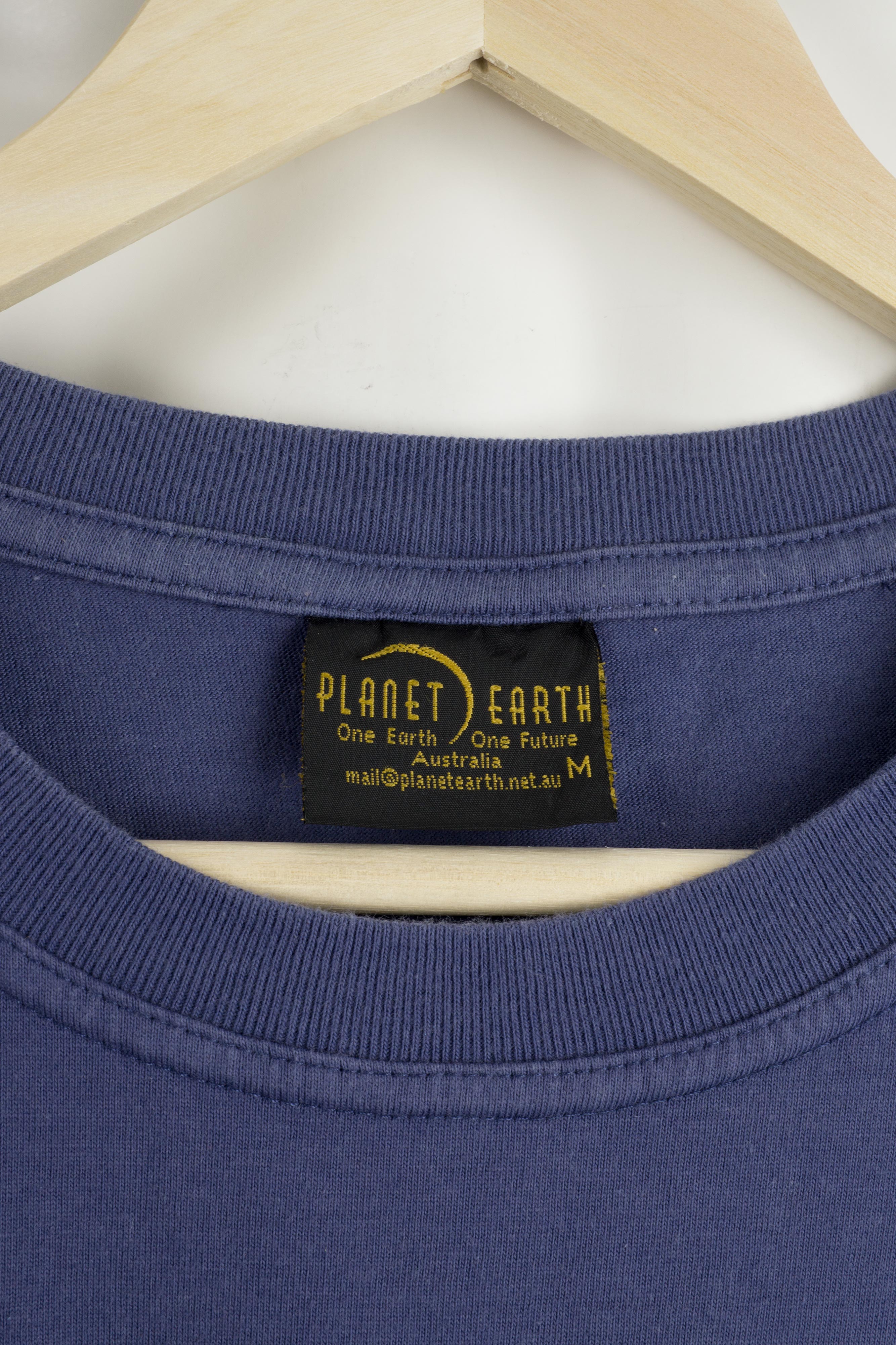 เสื้อยืดมือสอง ผ้า 100 คอตตอน ยี่ห้อ PLANET EARTH
