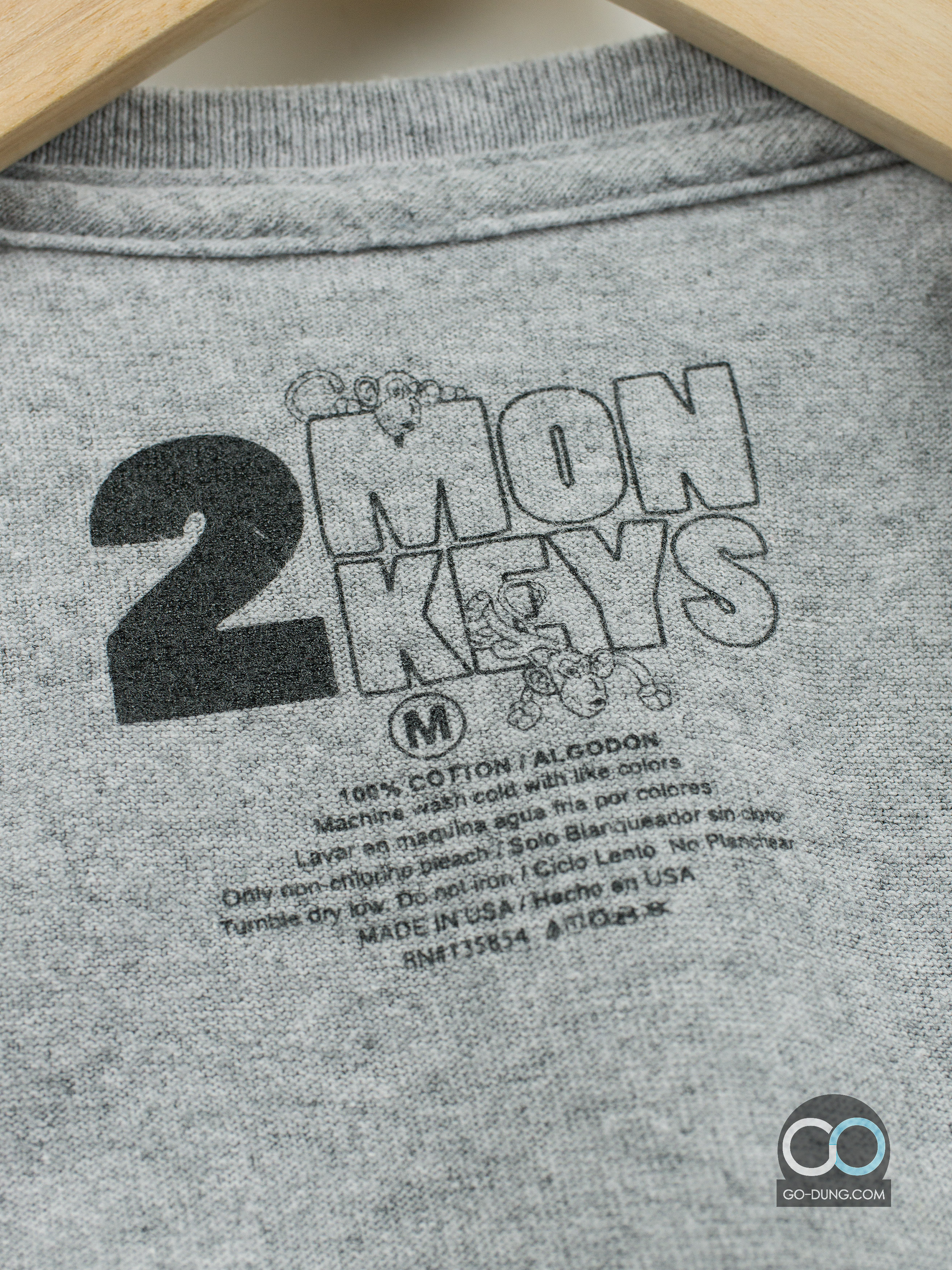 เสื้อยืดมือสอง 2 MONKEYS : LEGENDS NEVER DIE ผ้า 100 คอตตอน