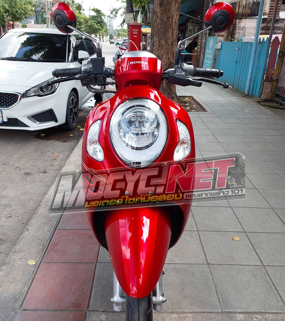 (ปิดการขายครับ) scoopy ตัวใหม่ โฉมปัจจุบัน สีแดง รถสวยมาก