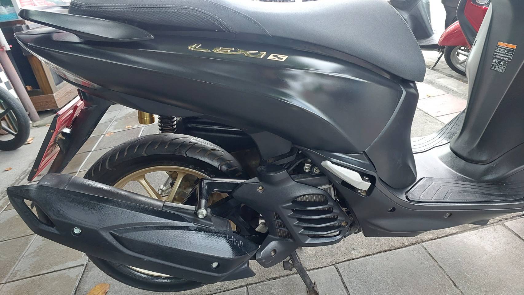 (ปิดการขายครับ) Yamaha Lexi 4วาร์ว แมกซ์ทอง ตัวท็อป กุญแจเป็นรีโมท