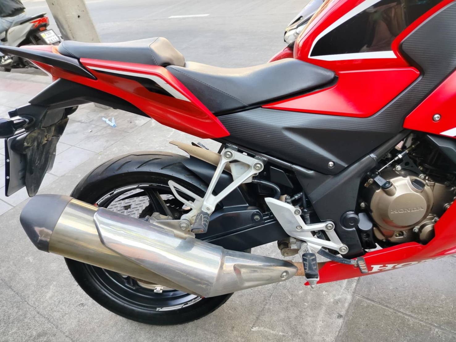 ปิดการขายครับผม CBR 300 r สีแดง จดทะเบียนปี 2018