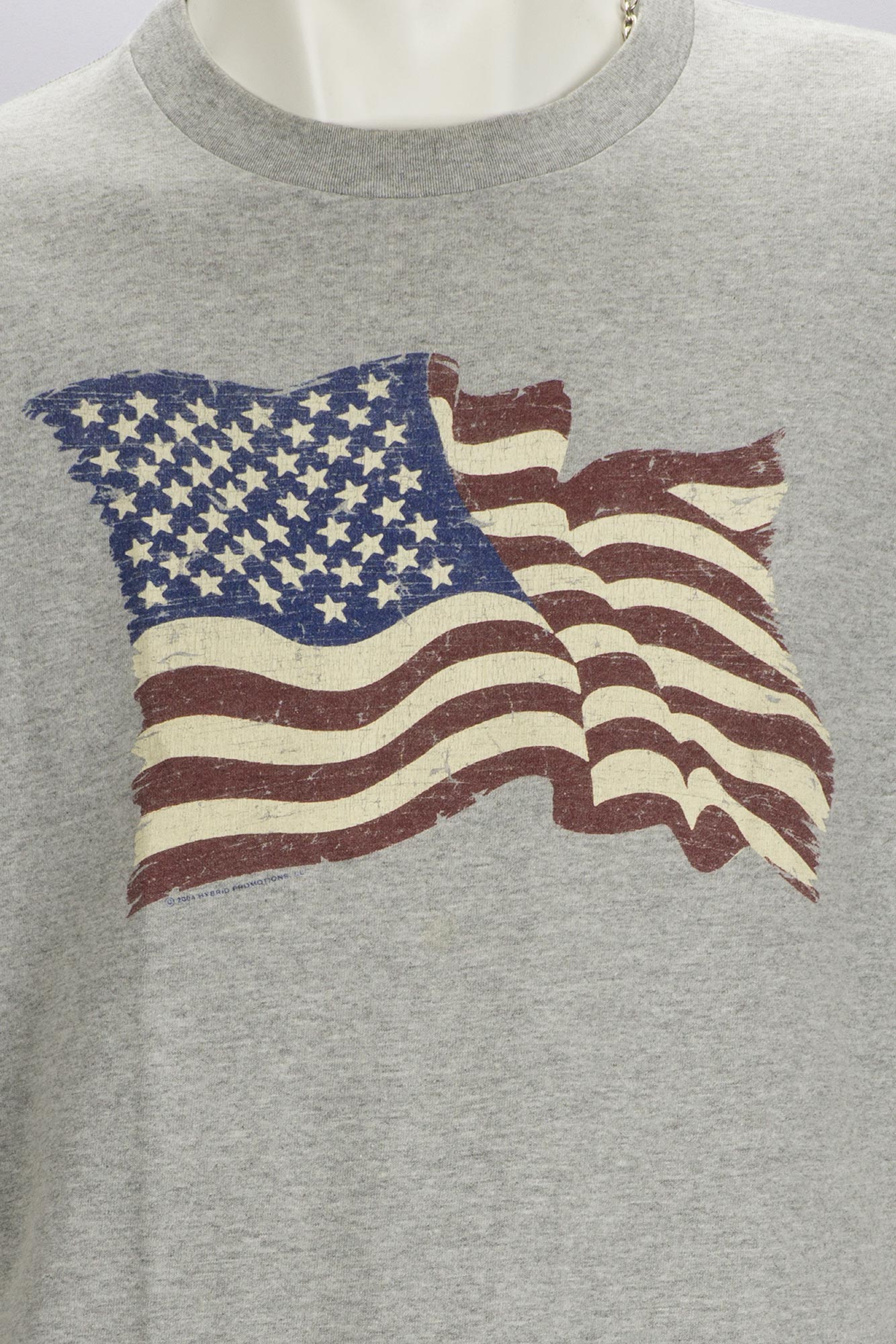 เสื้อยืดผ้าบาง DELTA PRO WEIGHT : ธงชาติ USA ตอกปี 2004 ผ้าผสมโพลี 90/10