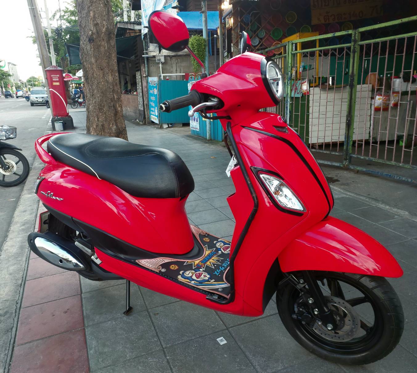 grand filano hybrid 2020 สีแดง