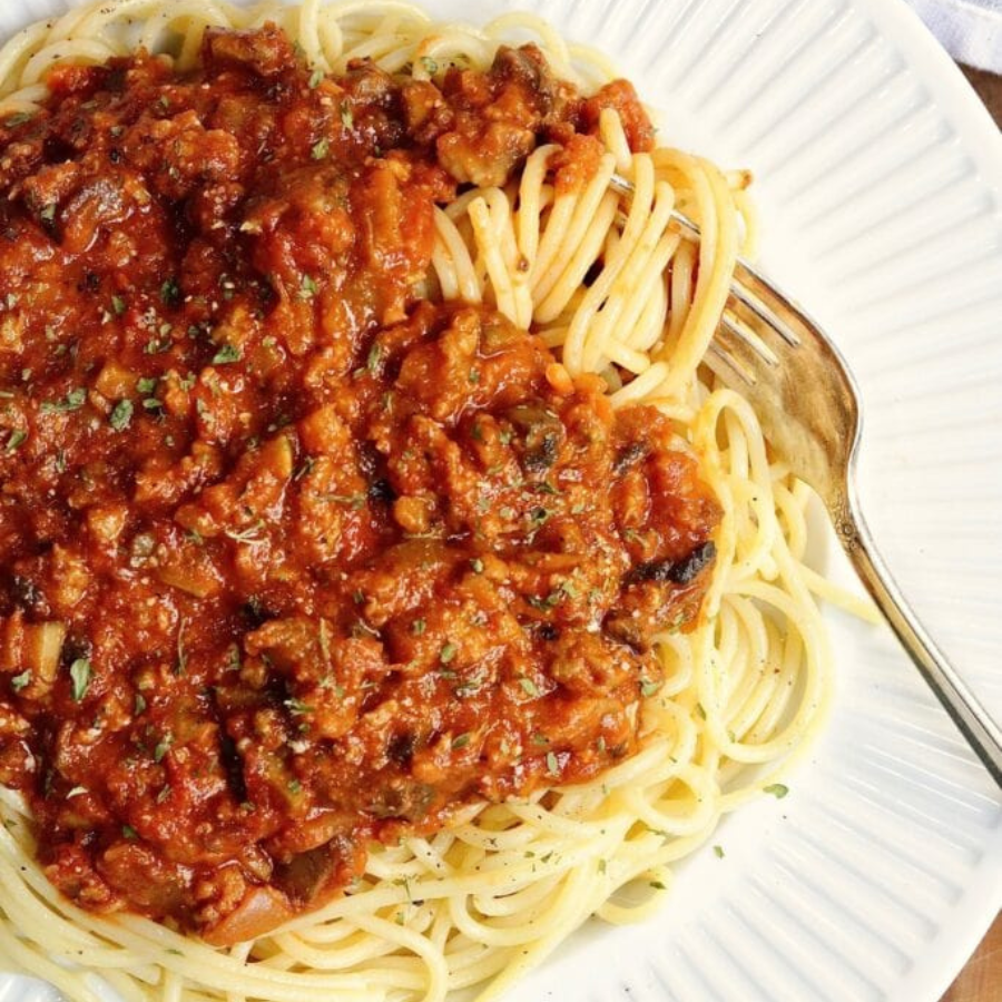 Agnesi Bolognese plant based เซ็ตพร้อมทาน เส้นไข่ขาว + ซอสโบโลเนส ซอสพิเศษด้วย เนื้อ Plant based แบรนด์สัญชาติอิตาลี