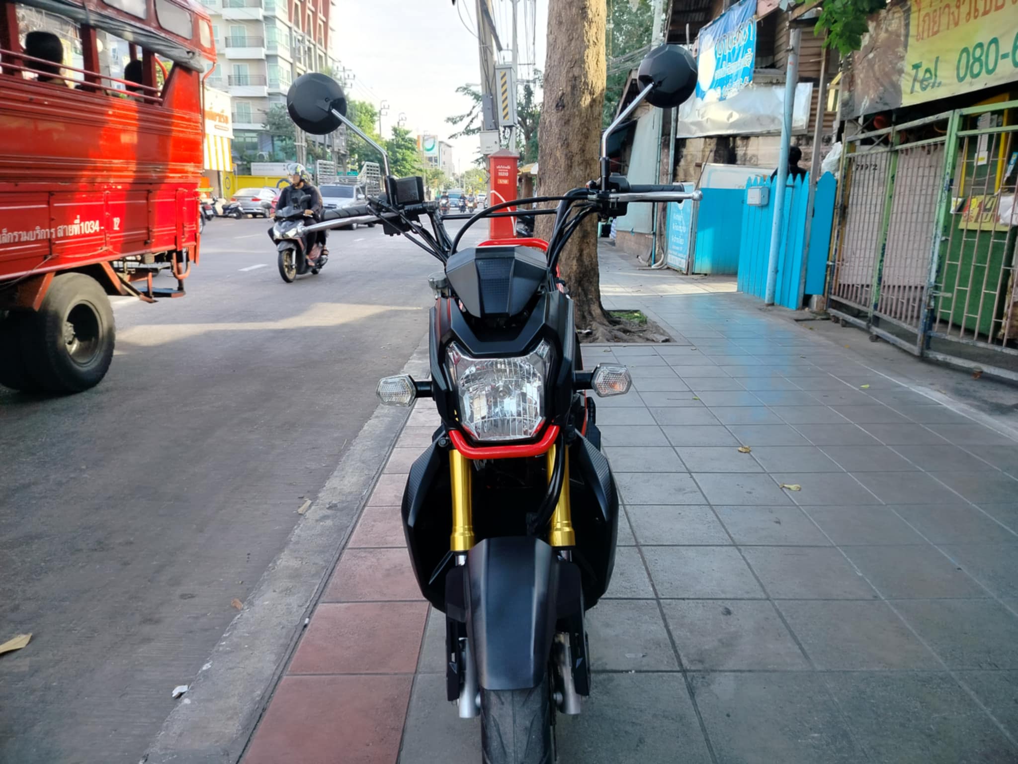 (ปิดการขายครับ) zoomer x สีดำแดงตัวใหม่ไมล์ดิจิตอล ปี 2018