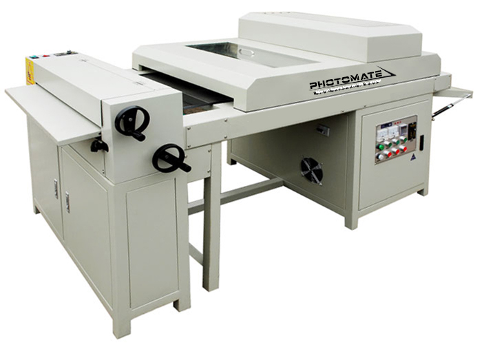 เครื่องเคลือบยูวี UV650 ทำงานเร็ว และสามารถผ่านเฉพาะแสงยูวีได้