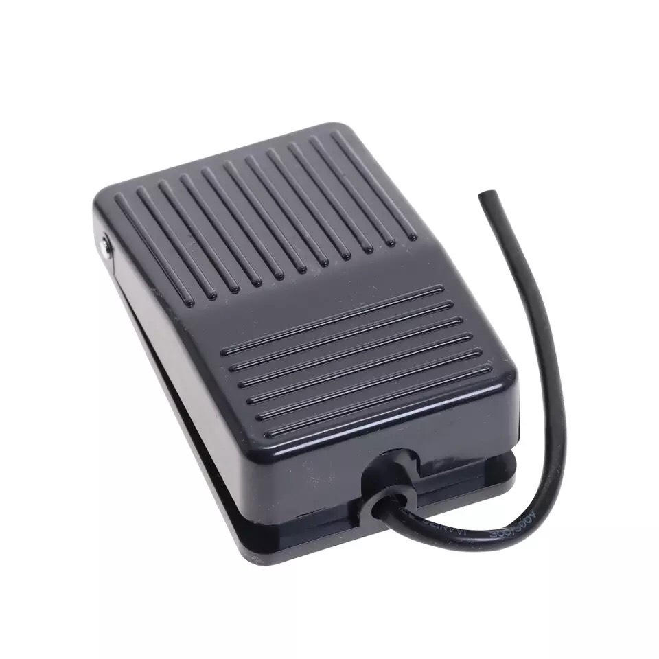 ตัวควบคุมเท้าเหยียบสวิทช์ไฟฟ้า Foot AC 250V 10A