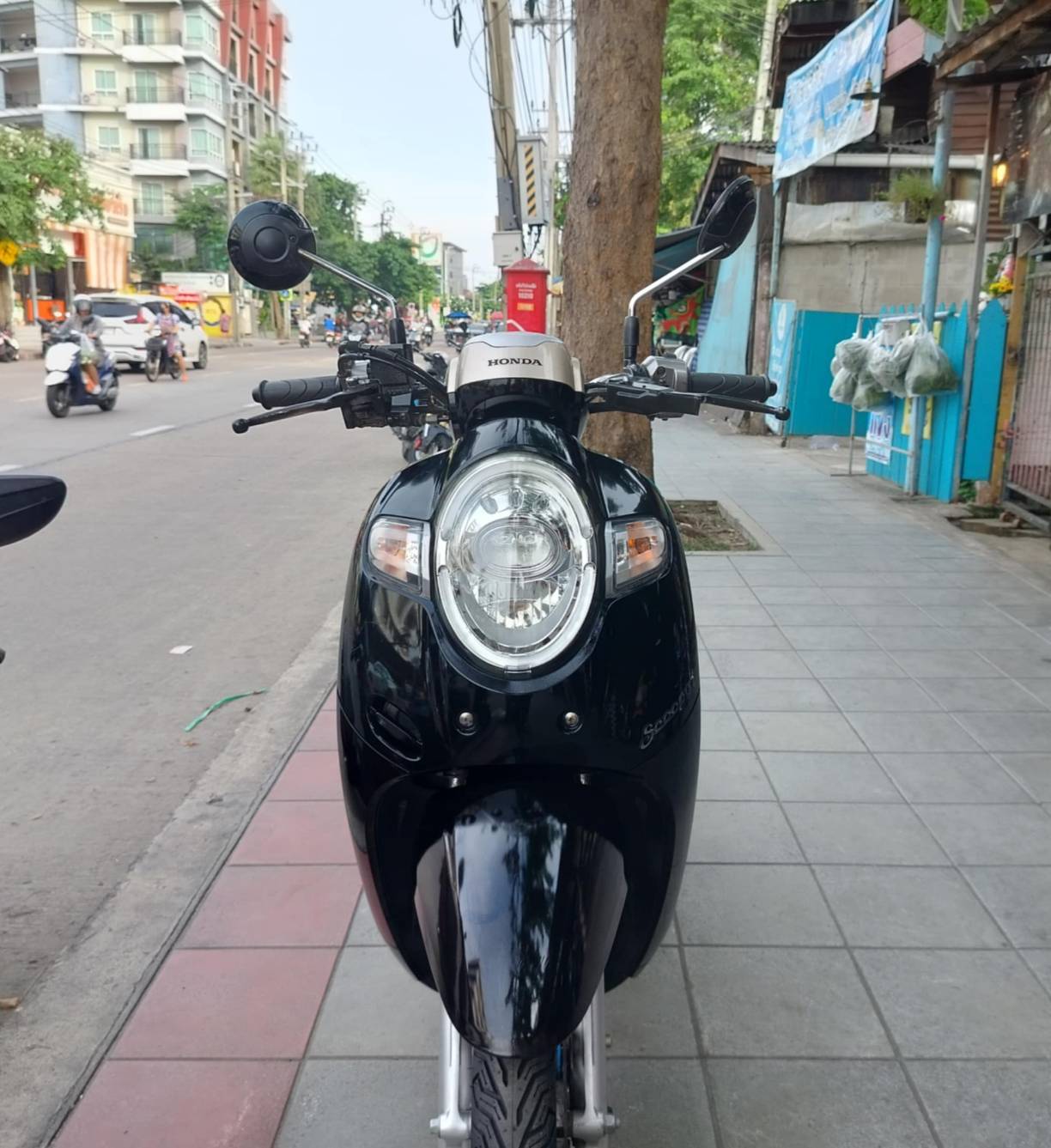 ปิดการขายครับ Scoopy i สีดำรุ่นไฟหน้า LED 2018