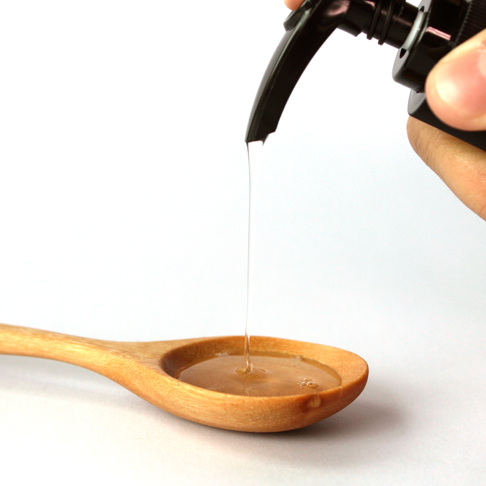 ภูตะวัน แชมพูสระผมมะพร้าว 320 มล.