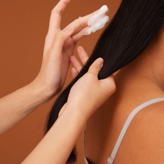 Tropicana ครีมหมักผม น้ำมันมะพร้าว Coconut & Argan Hair Mask ทรอปิคานา ขนาด 35 กรัม ฟื้นฟูผมเสีย ให้ผมนุ่มลื่น เงางาม