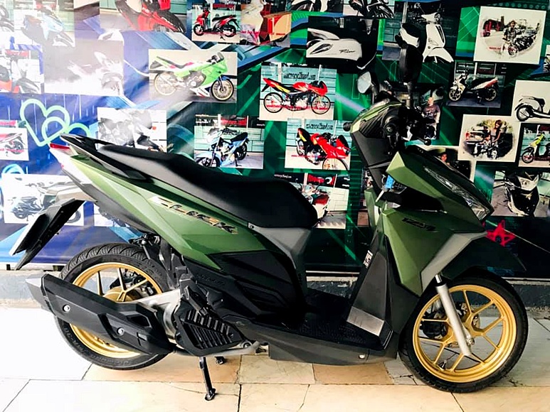 (( ขายแล้ว )) allnew click125i 2018 สีเขียวดำ limited สวยไร้ริ้วรอย