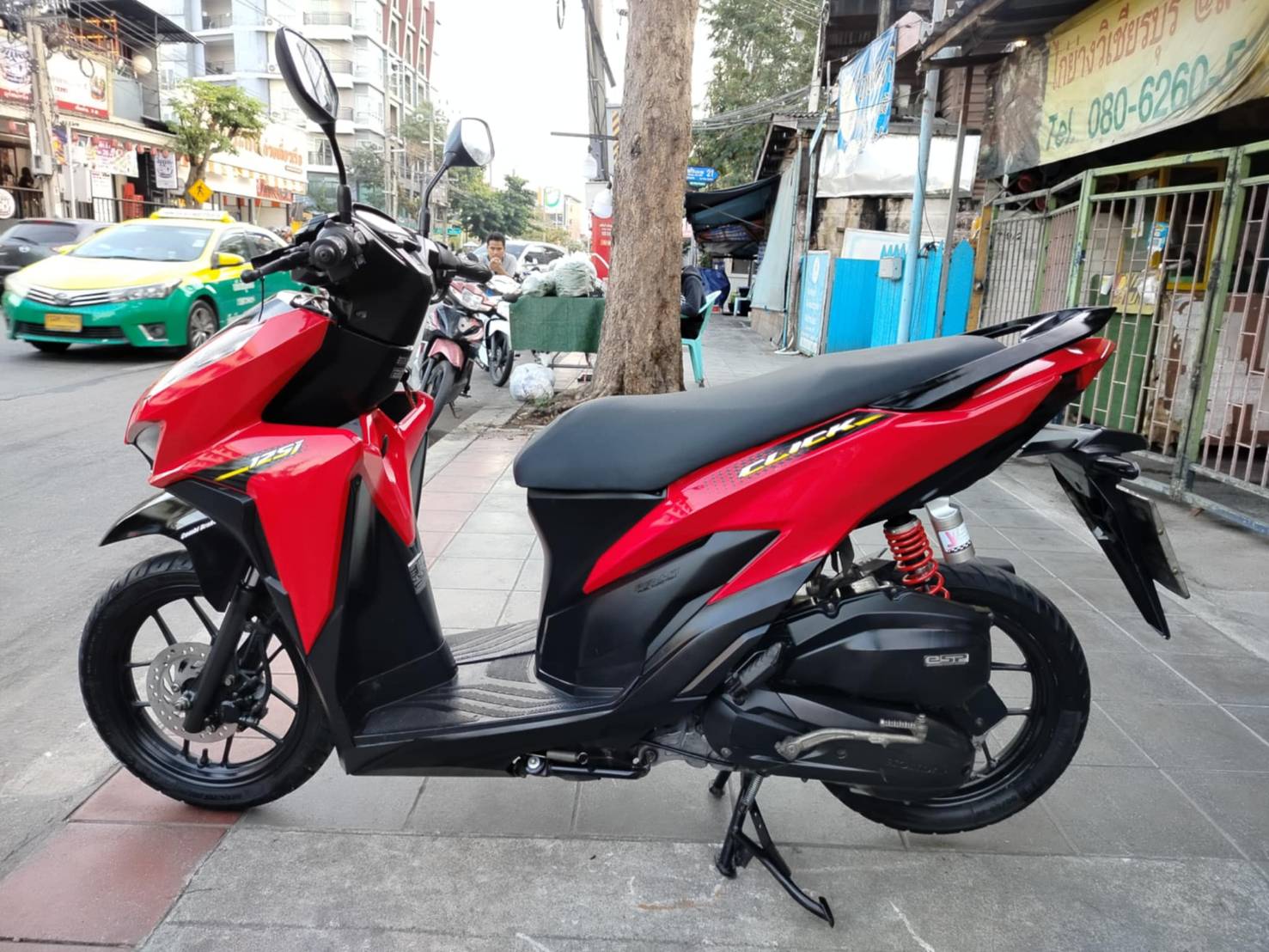 ( ปิดการขายครับผม) click 125 สีแดง 2019