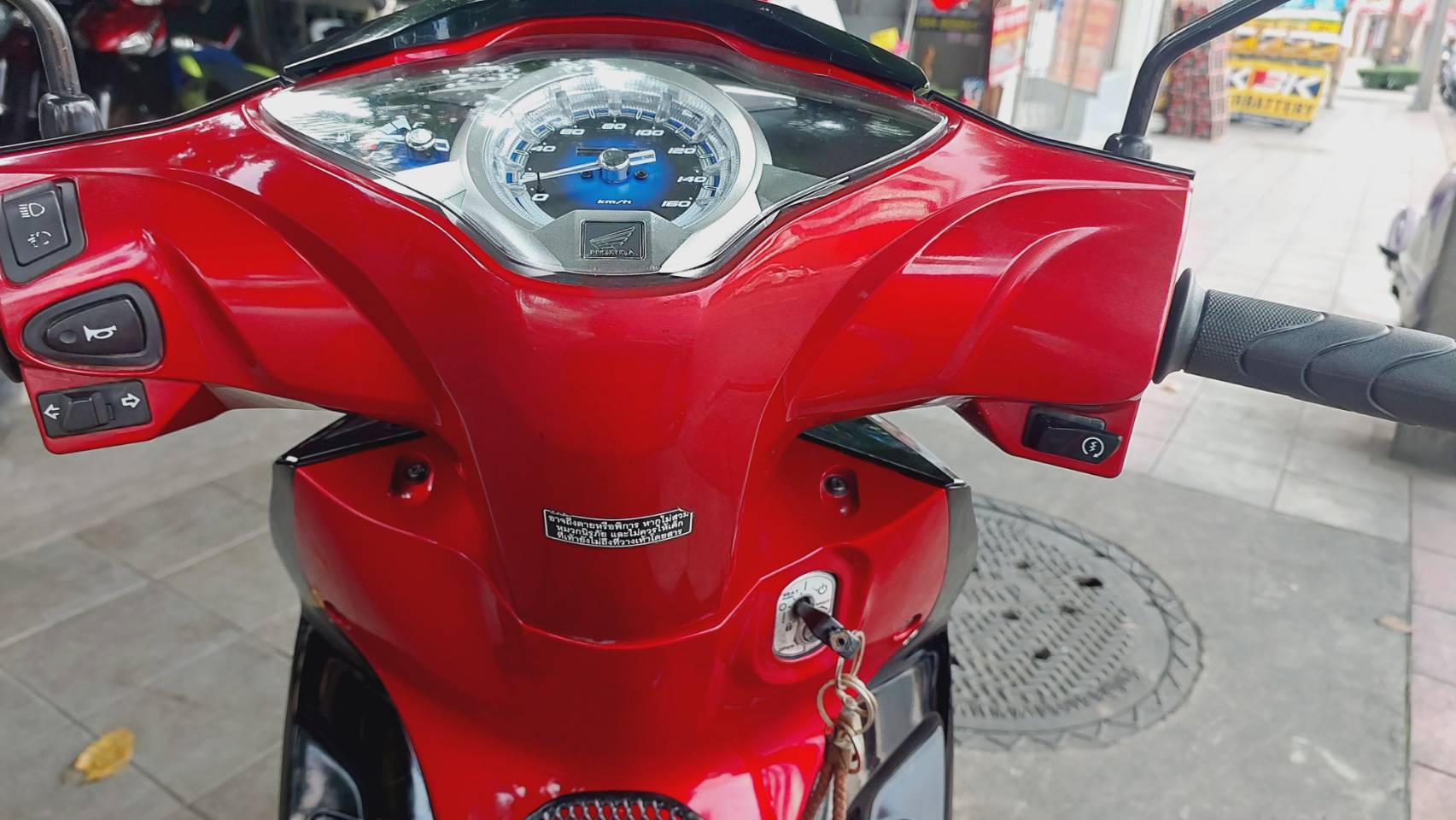 (ปิดการขายใส่สิ้นเดือน)เวฟ 125 i สีดำ 2022 ไฟหน้า LED ตัวท็อปล้อแม็กสตาร์ทมือ