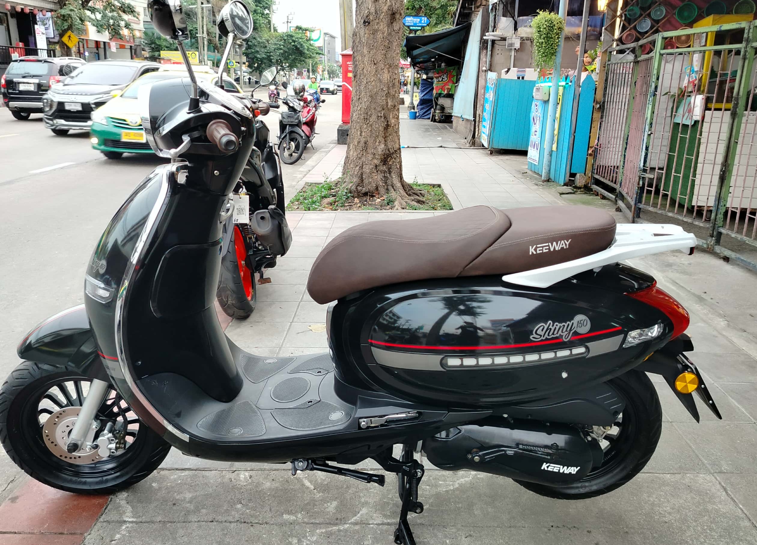 ปิดการขาย ลูกค้าประจำครับ Keeway shiny 150 สีดำ 2024