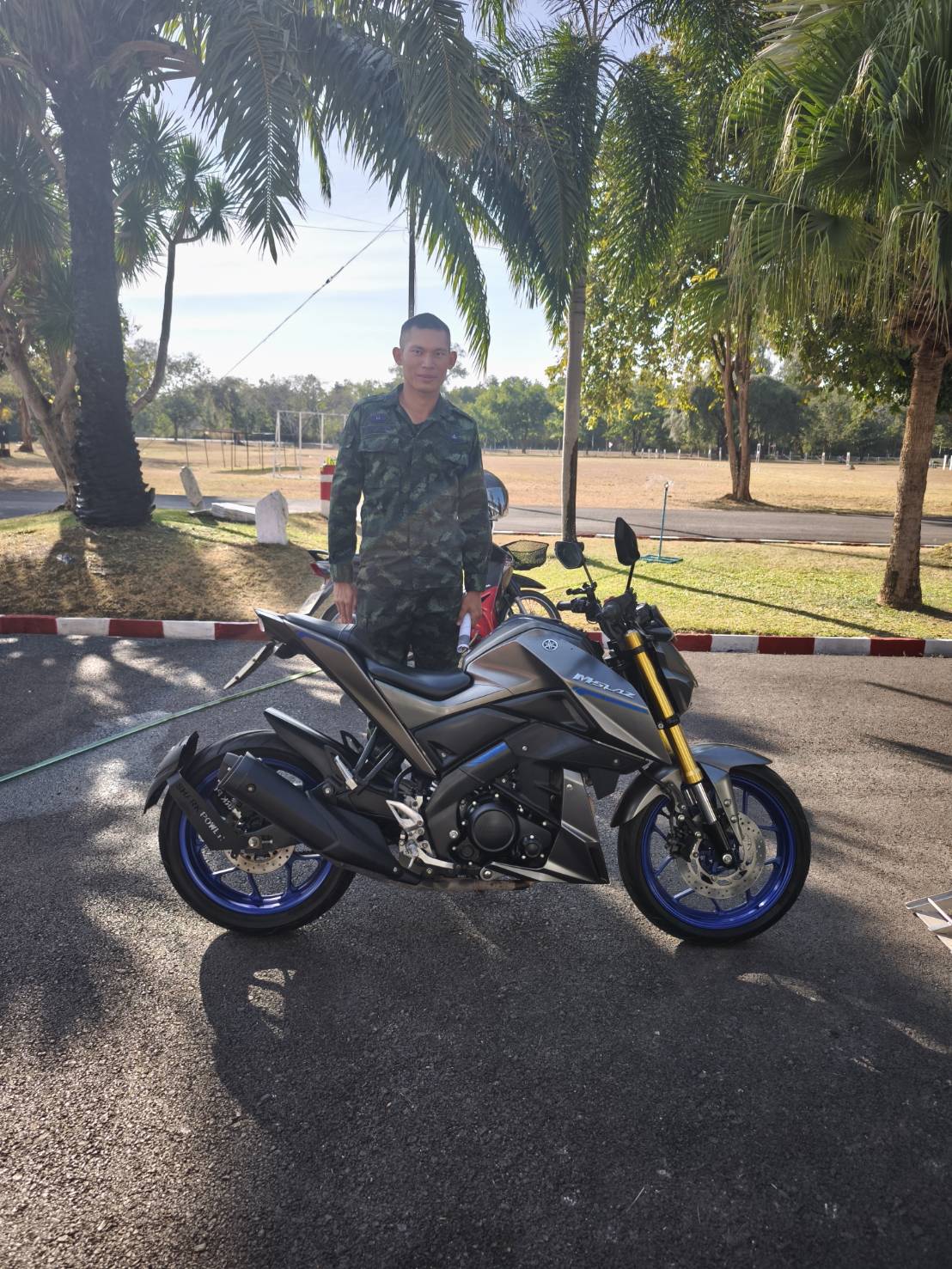 (ปิดการขายครับ) ส่งกาญจนบุรี อีกคัน Yamaha mslaz สีเทา drak edition สีเข้มสวยดุดัน