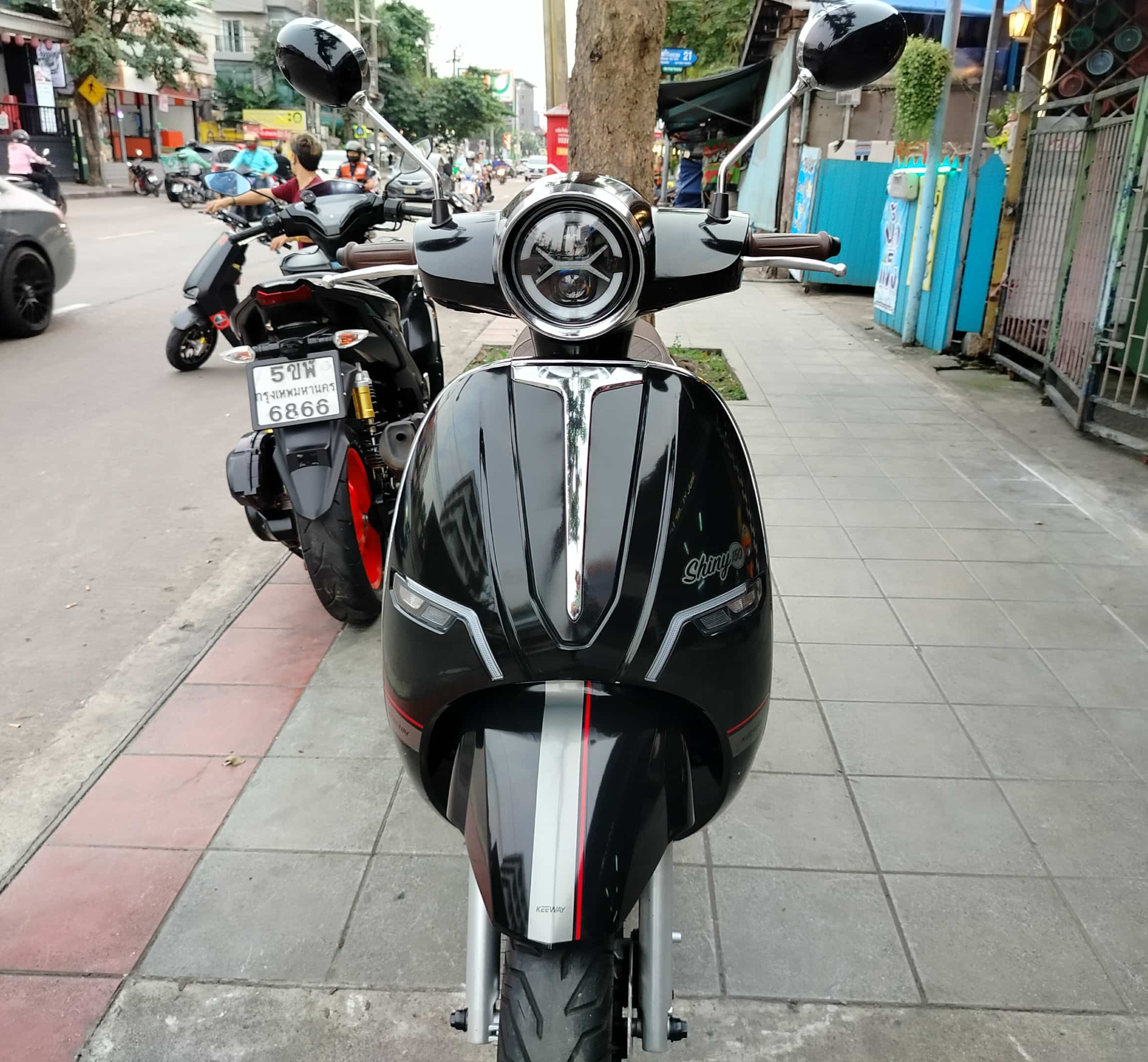 ปิดการขาย ลูกค้าประจำครับ Keeway shiny 150 สีดำ 2024