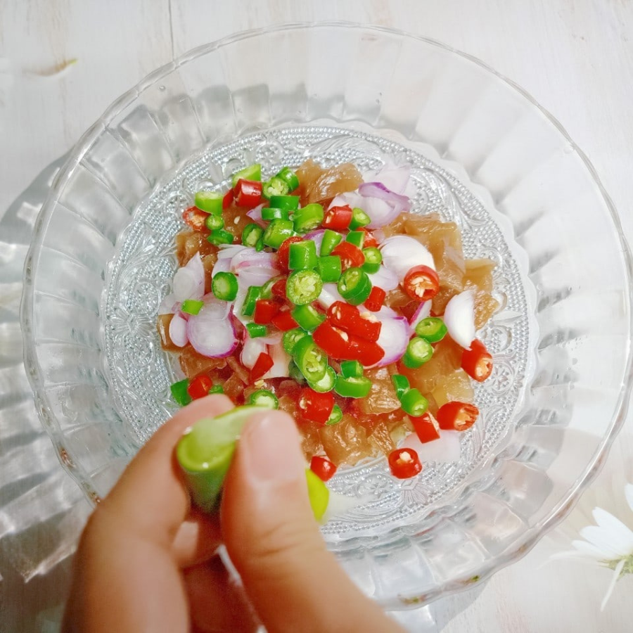 Chada Three Flavored Pickled Radish ไชโป้วยำ 3 รส 150 กรัม สูตรต้นตำรับ ไชโป้ว ไม่ใส่ผงชูรส พร้อมทาน ตราชฎา