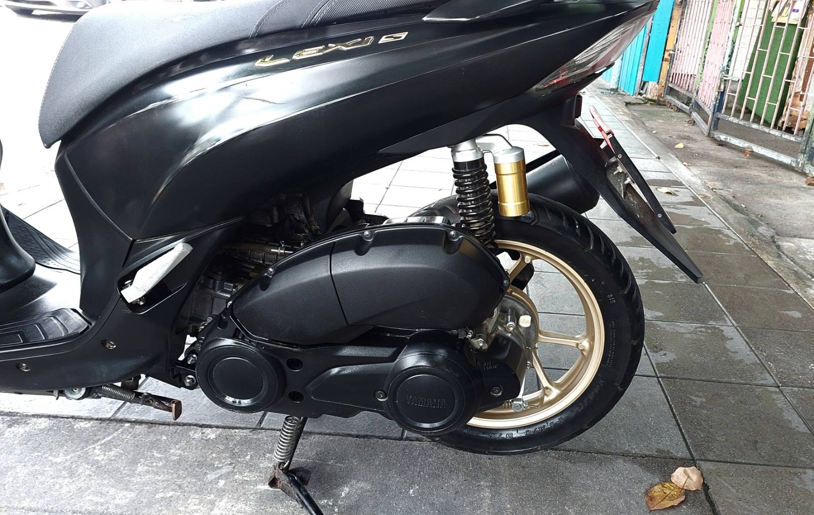 (ปิดการขายครับ) Yamaha Lexi 4วาร์ว แมกซ์ทอง ตัวท็อป กุญแจเป็นรีโมท