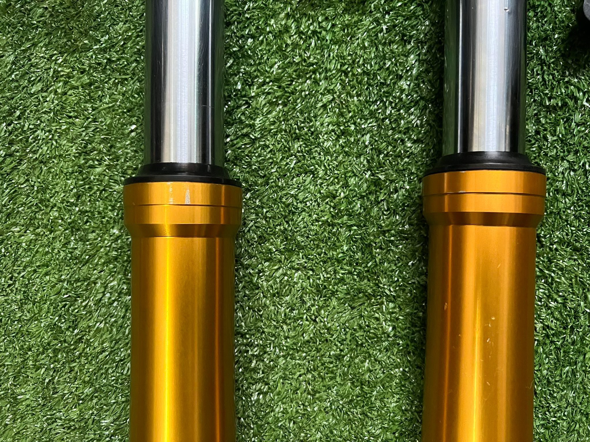 (( ปิดการขายแล้วครับ )) โช๊คหน้า r15 yzf มือ 2