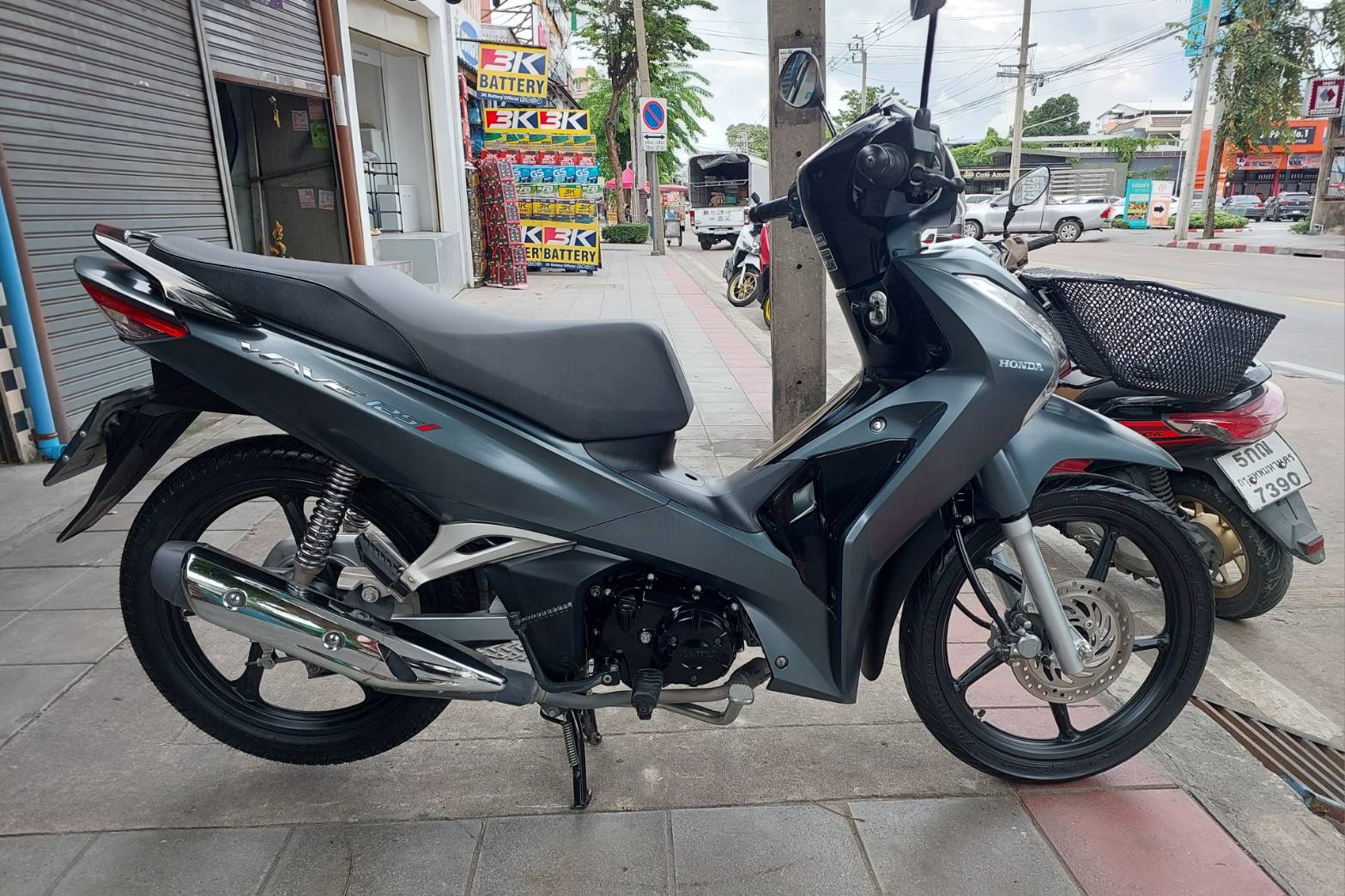 (ปิดการขาย) wave 125 led สีเทาตัวใหม่ปี 2022 รถบ้านมือเดียวซื้อสดจากป้ายแดง เช็คศูนย์ตลอด