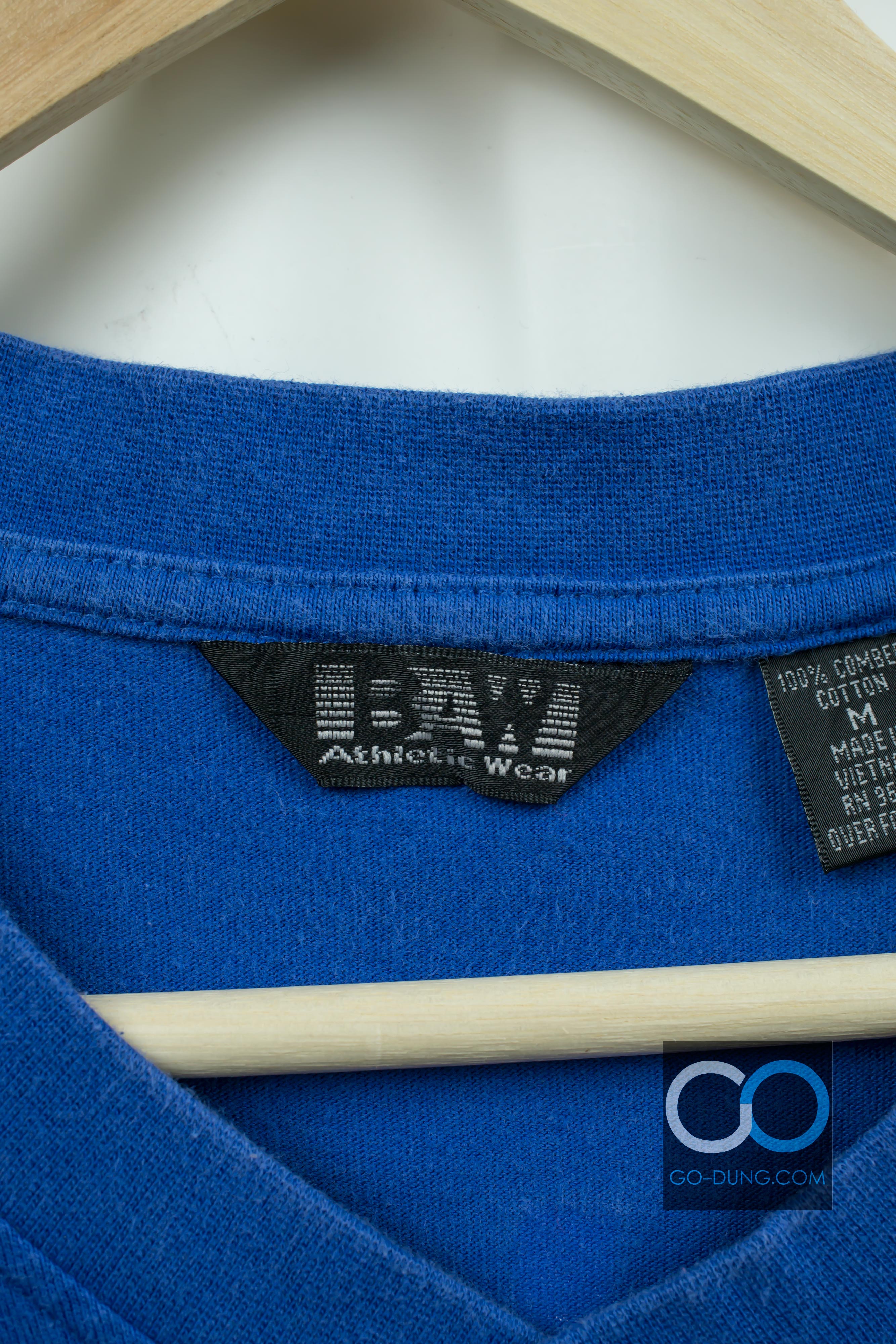 เสื้อยืดอเมริกันฟุตบอล มือสอง BW : FALCONS HOLDEN 10 ผ้า 100 คอตตอน คอวี