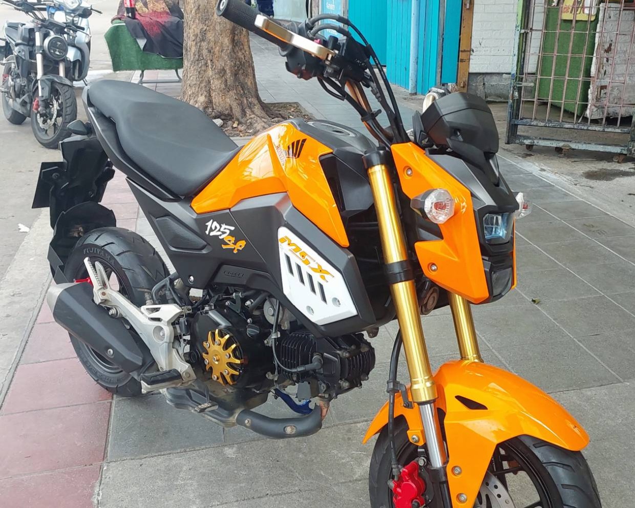 (ปิดการขายครับ) msx sf สีส้มตัวใหม่ 2018 รถบ้าน สวยเครื่องดี