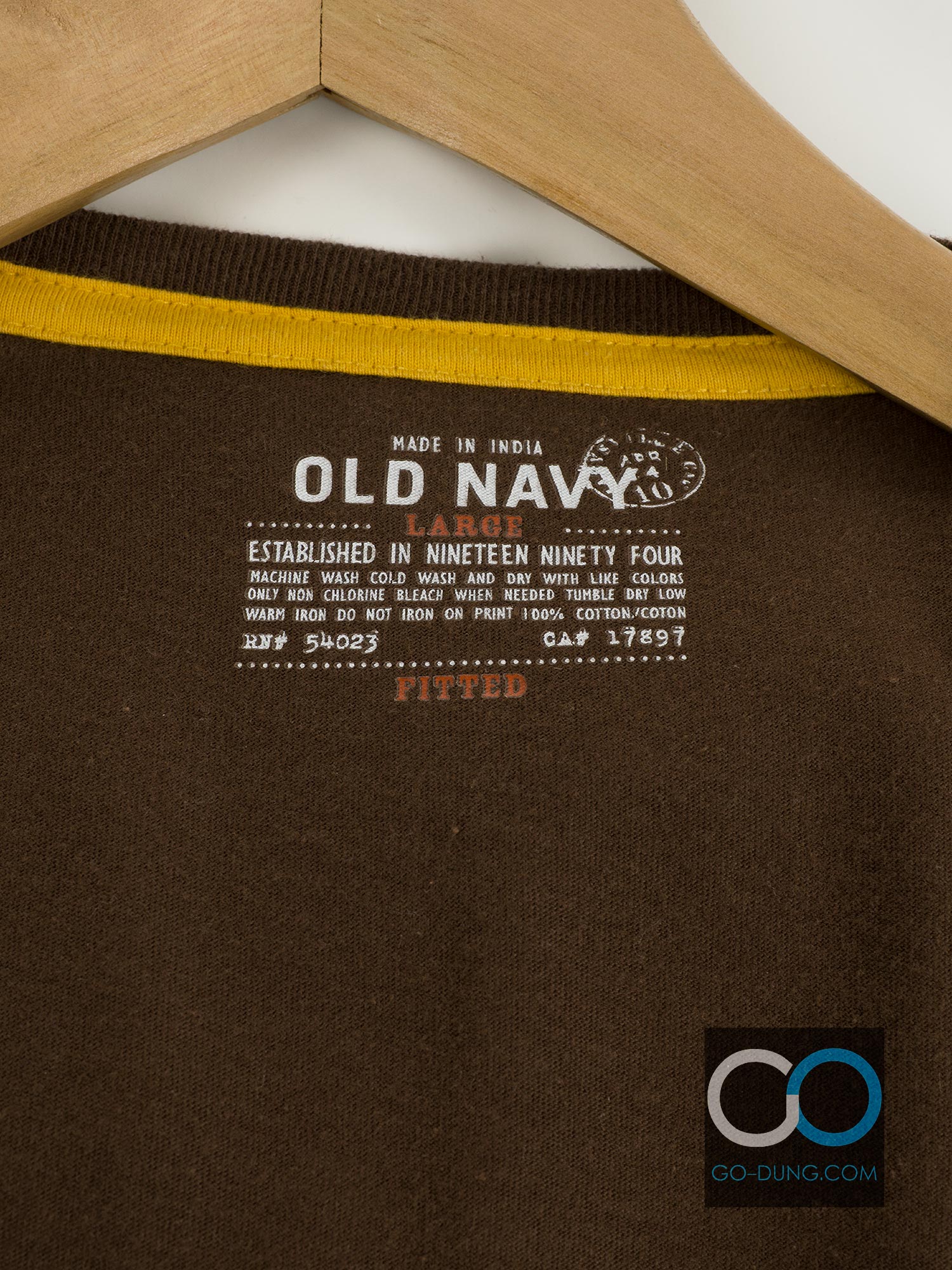 ขาย เสื้อยืดแบรนด์เนม ผ้า 100 คอตตอน ยี่ห้อ OLD NAVY