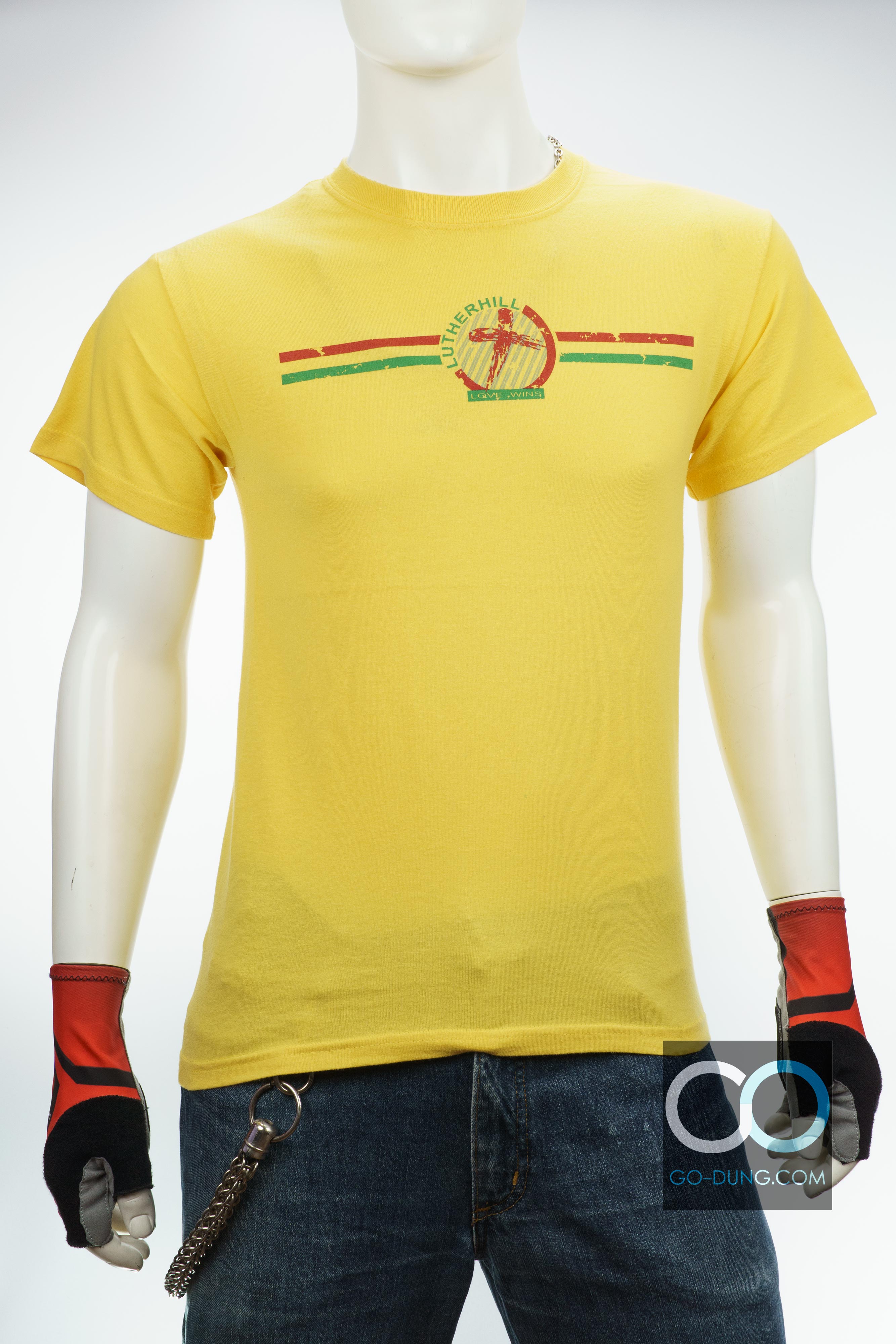 เสื้อยืดมือสอง ผ้าบาง GILDAN : LUTHERHILL LOVE WINS ผ้า 50/50