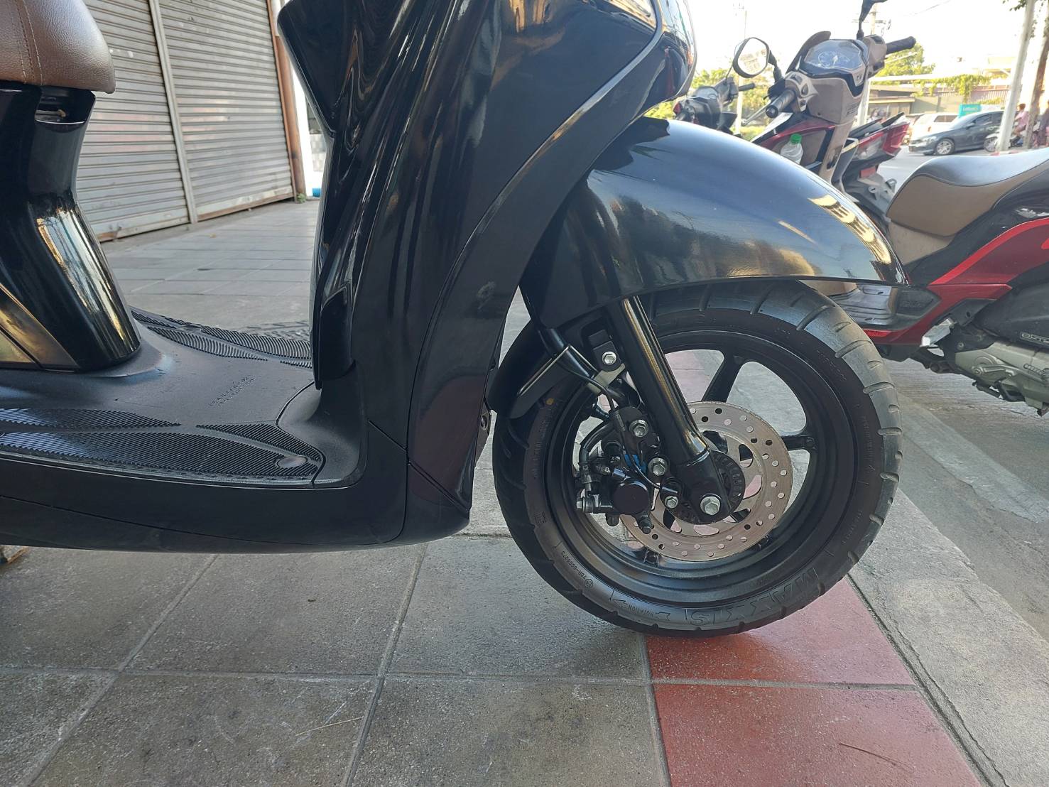 (ปิดการขายครับผม) grand filano hybrid สีดำ ปี 21