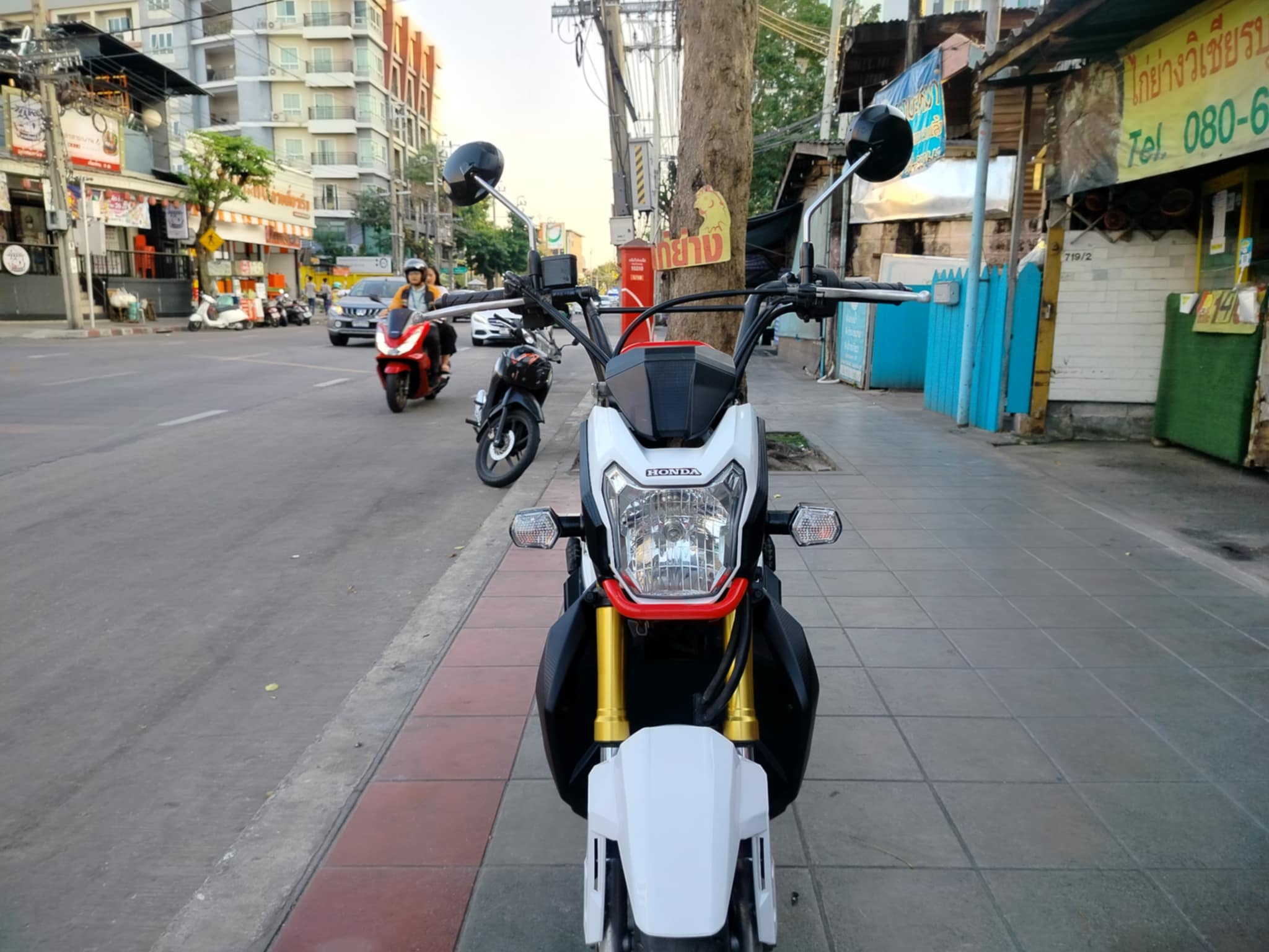 (ปิดการขายครับ ) zoomer x สีขาว ตัวใหม่ใหม่ดิจิตอล