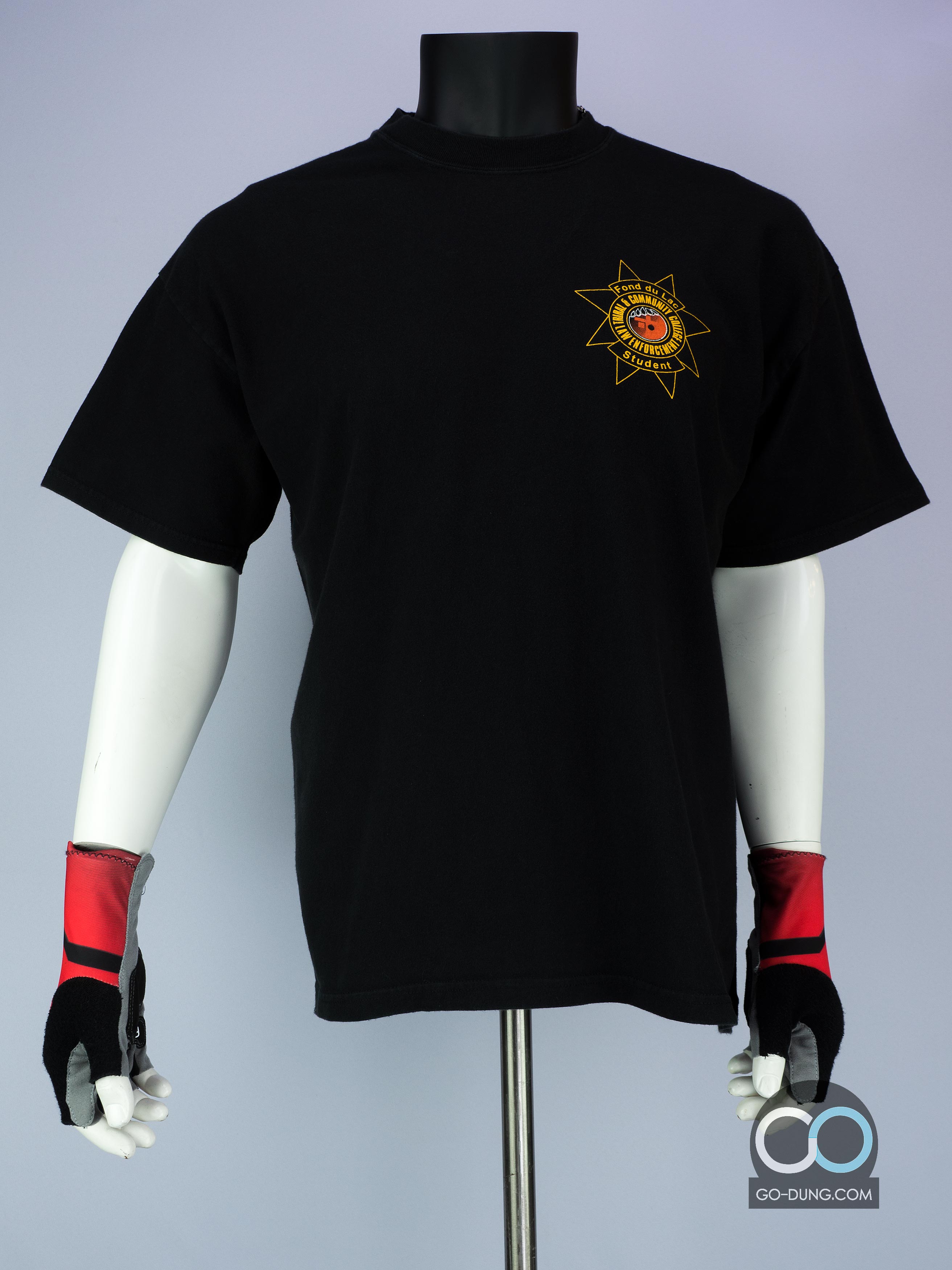 เสื้อยืดมือสอง HANES : FOND DU LAC STUDENT ผ้า 100 คอตตอน