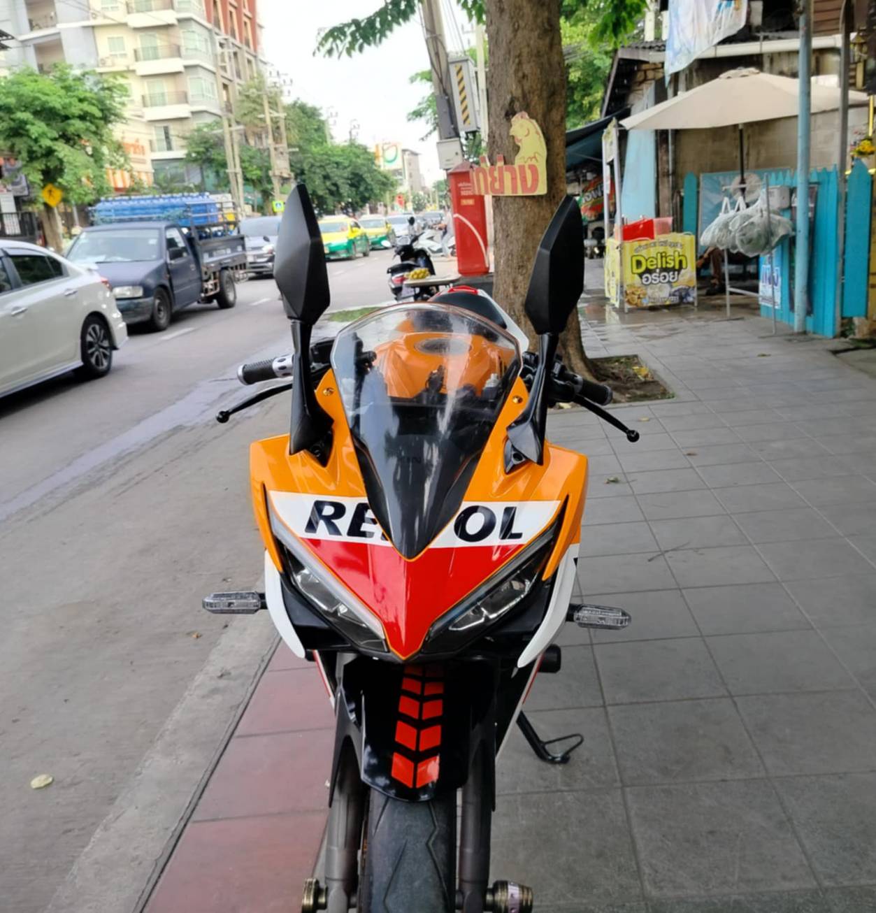 ปิดการขายครับ cbr 150r abs สีส้มตัวท็อป รุ่นใหม่ไฟหน้า led