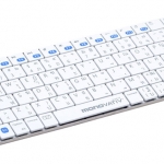 คีย์บอร์ด บูลทูธ ขนาดเล็กกระทัดรัด พกพาสะดวก