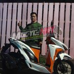 (มัดจำแล้วครับ) click 150 สีขาวส้ม 2020 ปีสูง